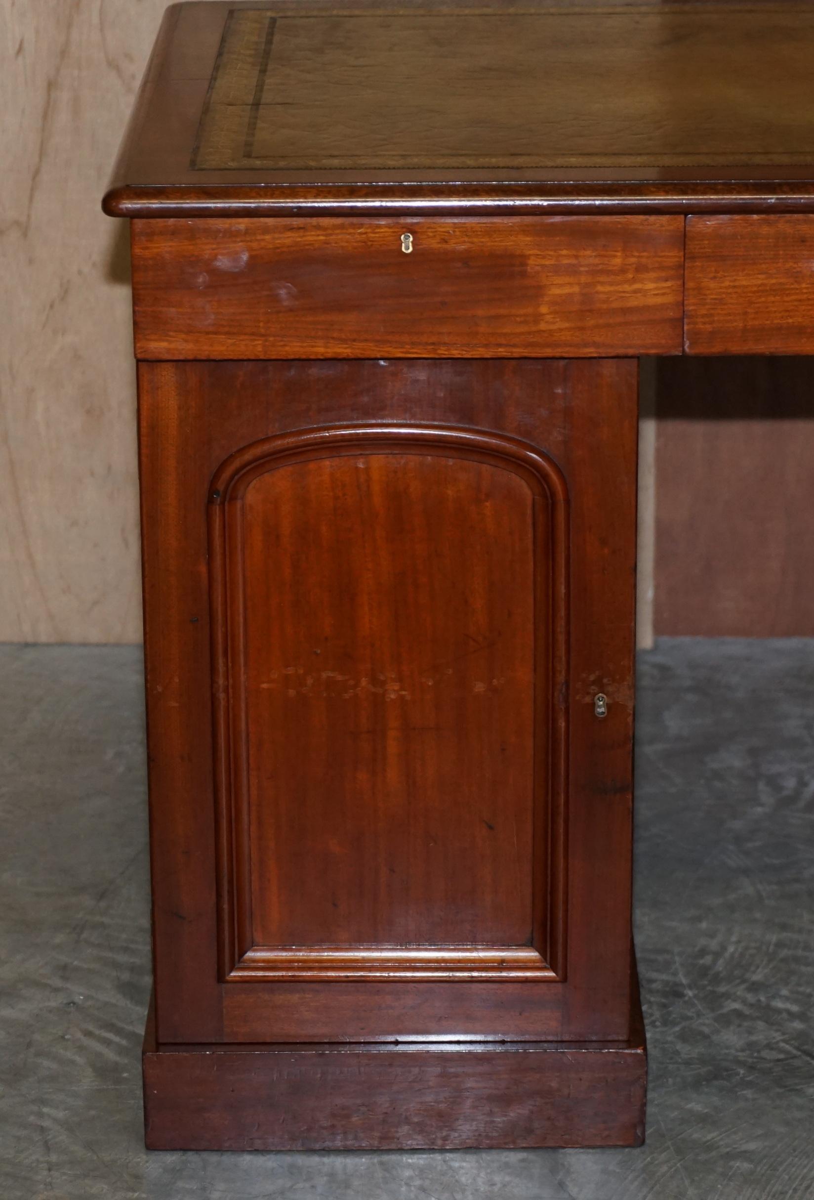 desk with green leather top