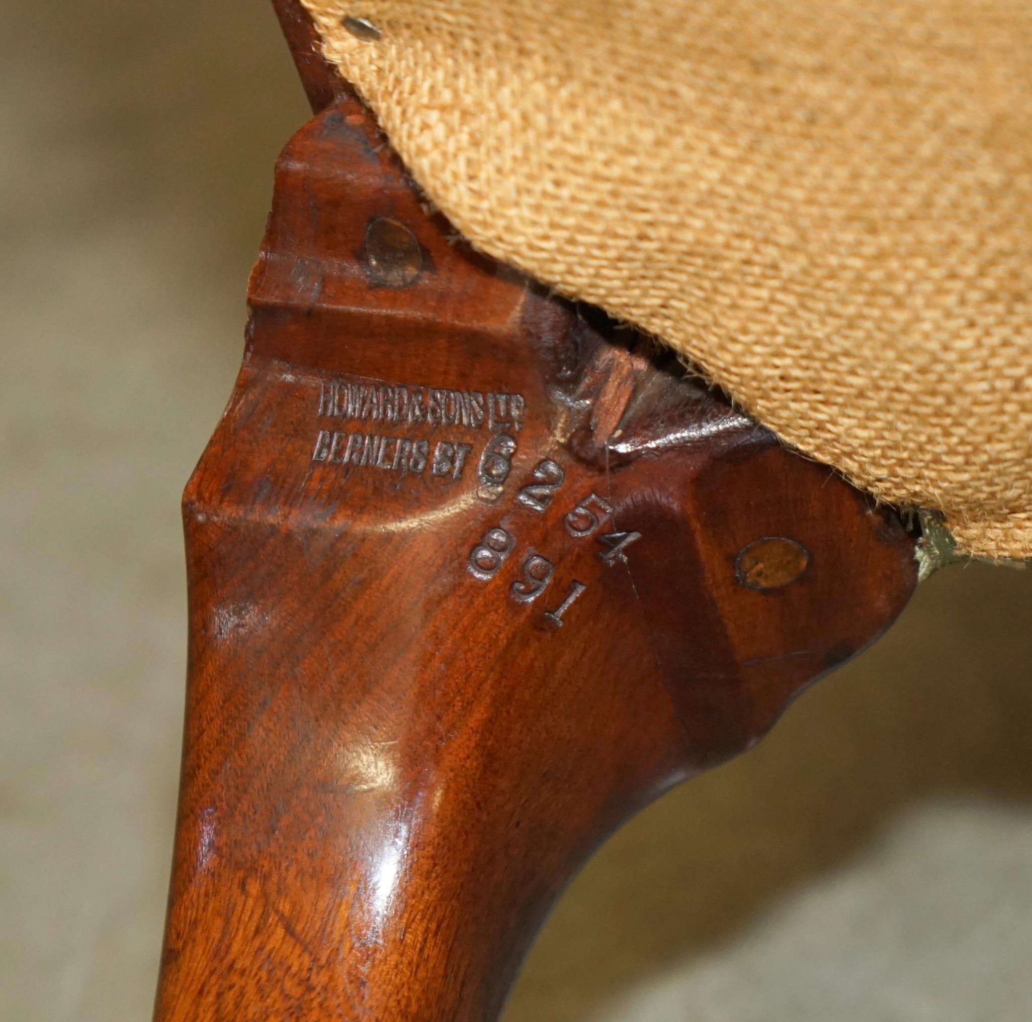 SUBLIME FAUTEUIL ANTiQUE HOWARD and SONS WILLIAM MORRIS EN BOIS DARDÉ en vente 12