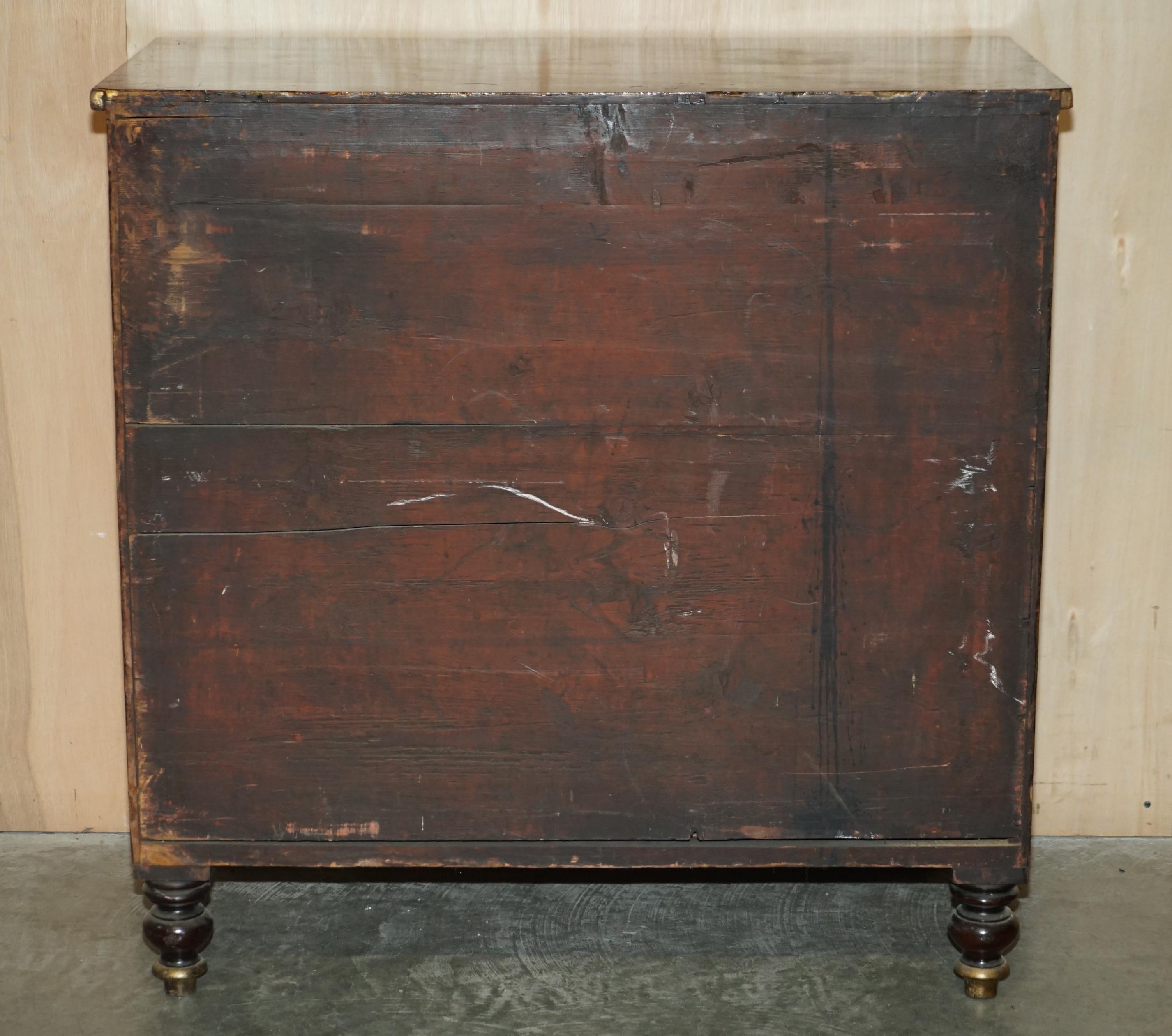 Sublime Antique Victorian 1860 Chinese Chinoiserie Painted Chest of Drawers For Sale 13