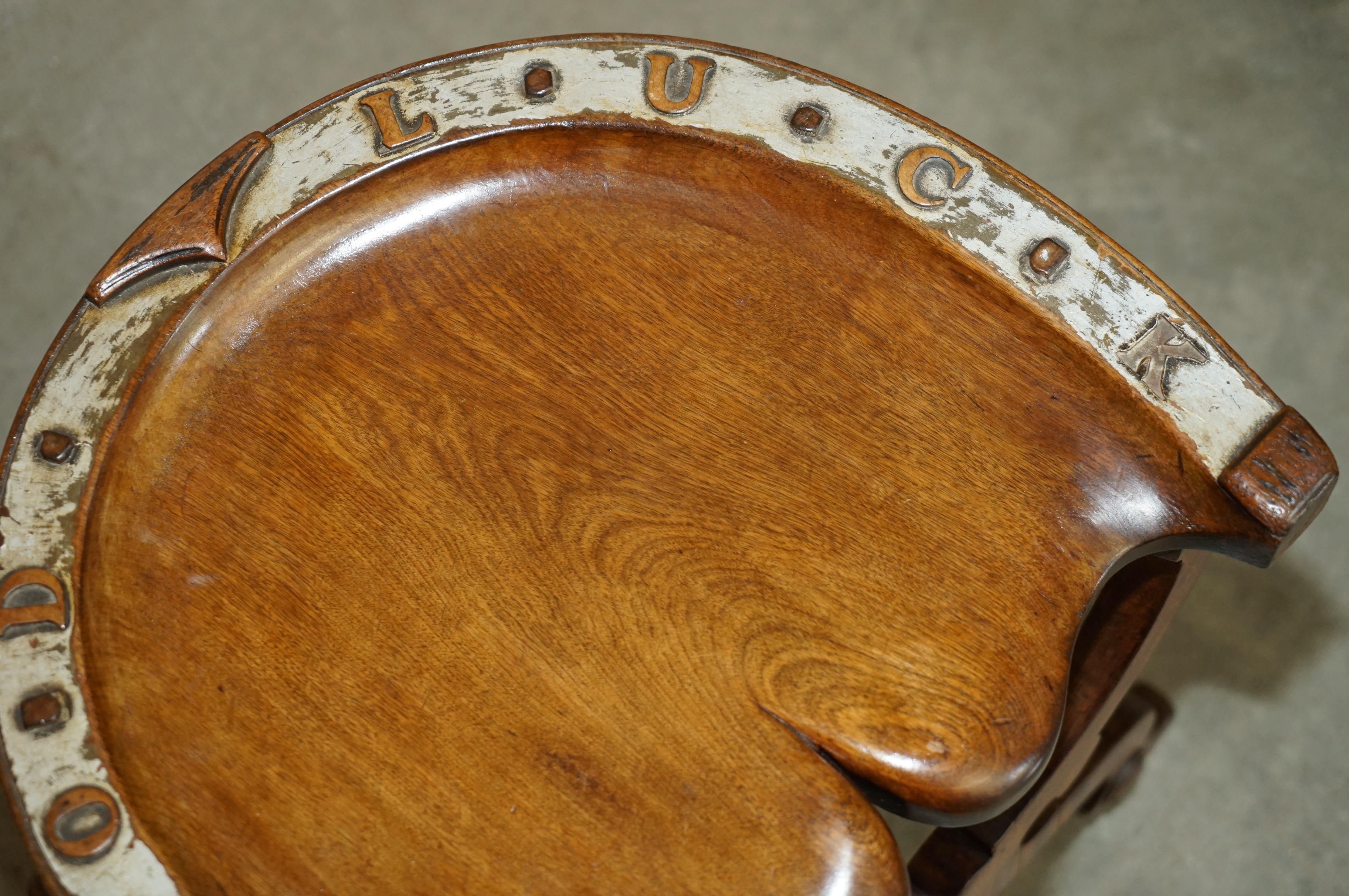 SUBLIME ANTICHE VITTORIE intagliate a mano in Oak Oak 