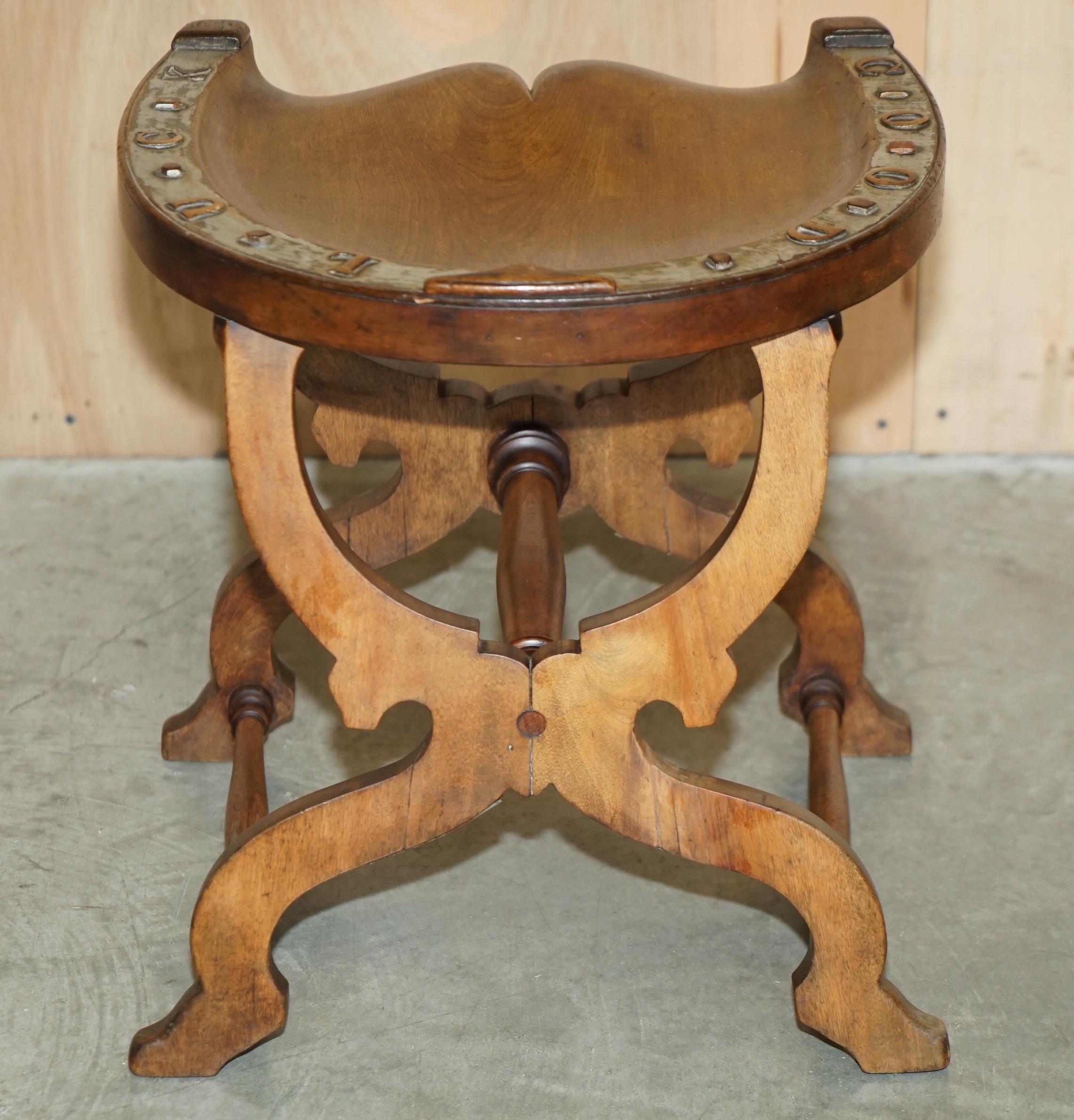 SUBLIME ANTICHE VITTORIE intagliate a mano in Oak Oak 