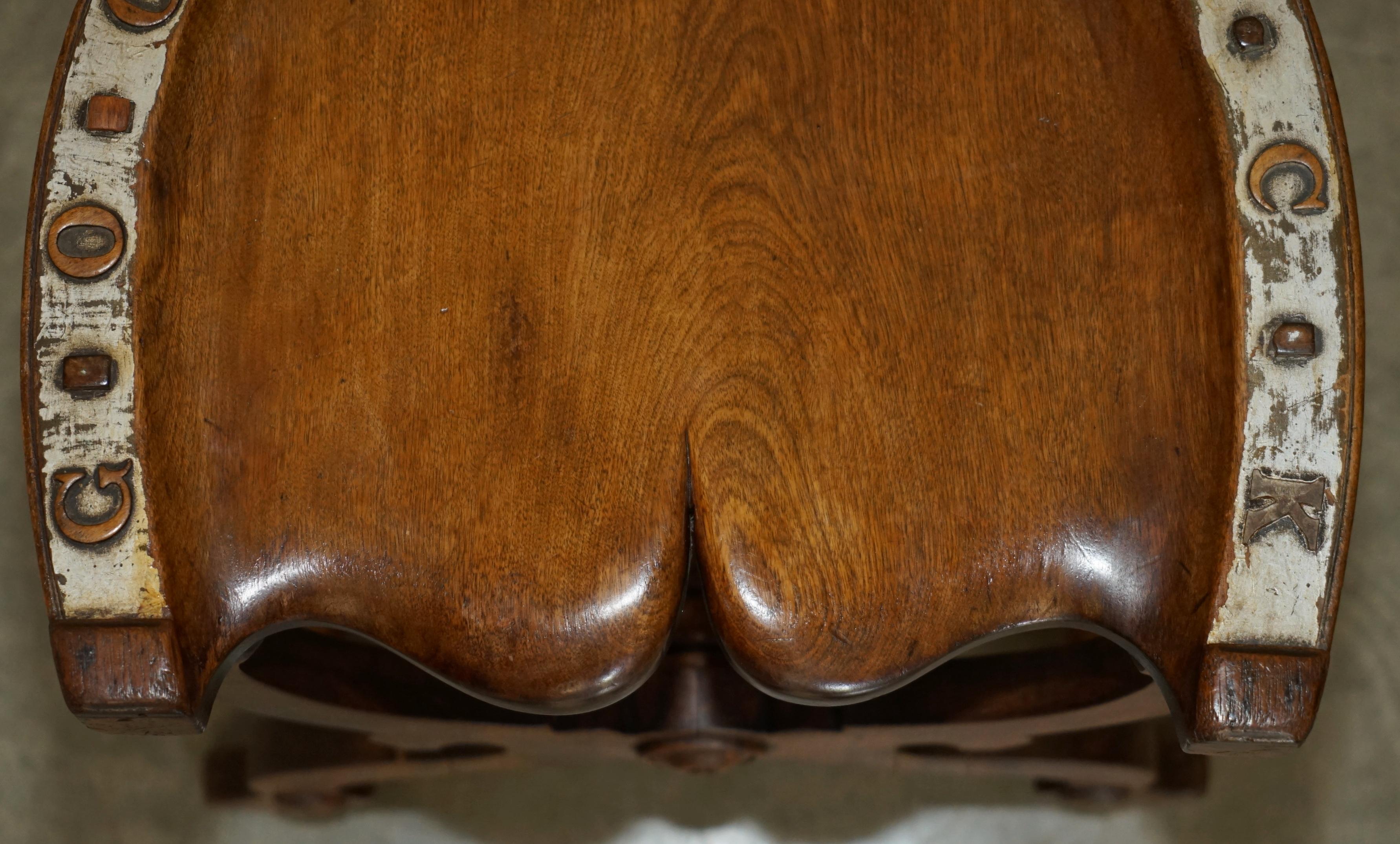 SUBLIME ANTICHE VITTORIE intagliate a mano in Oak Oak 