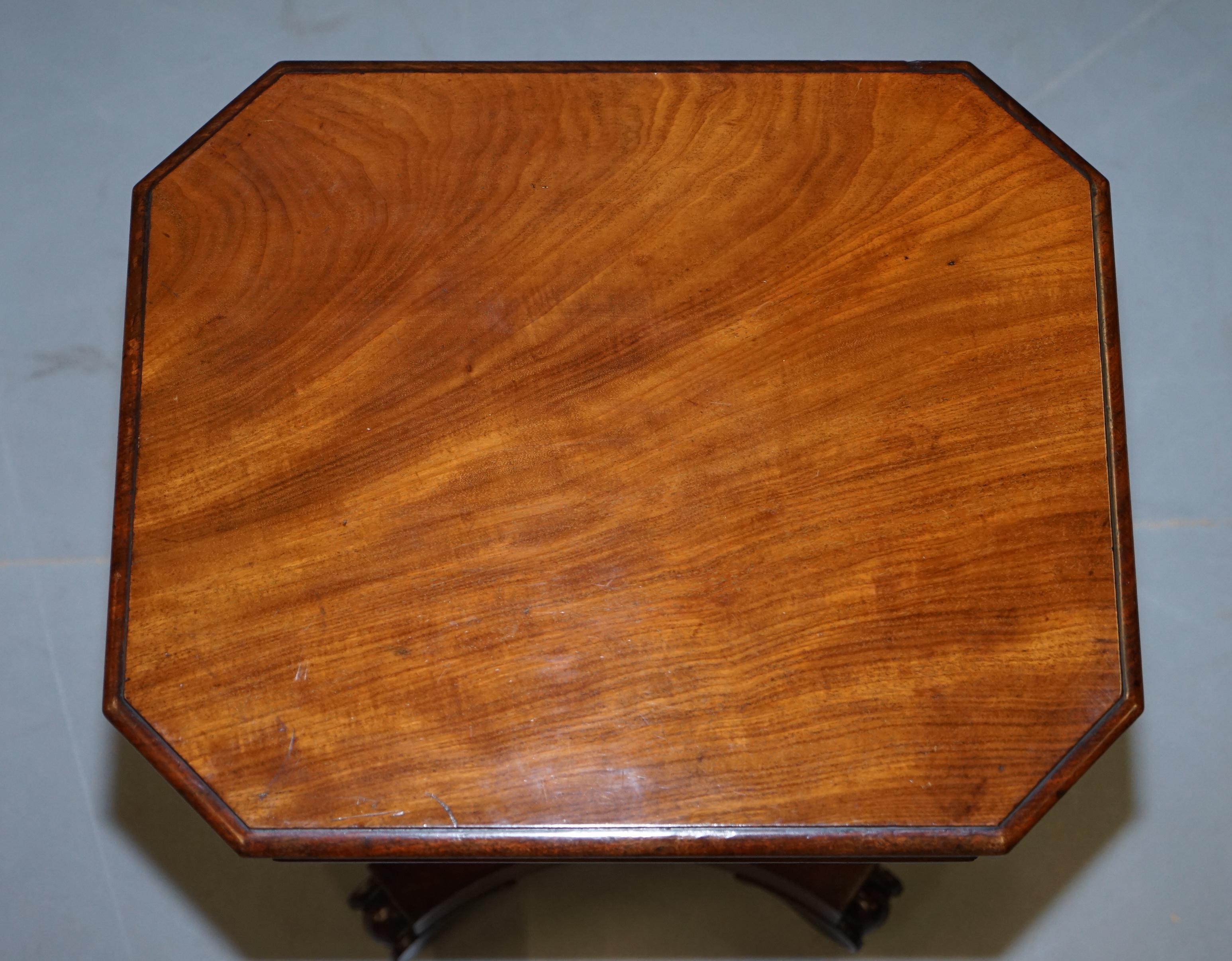 English Sublime Antique William IV circa 1830 Flamed Hardwood Single Drawer Side Table For Sale