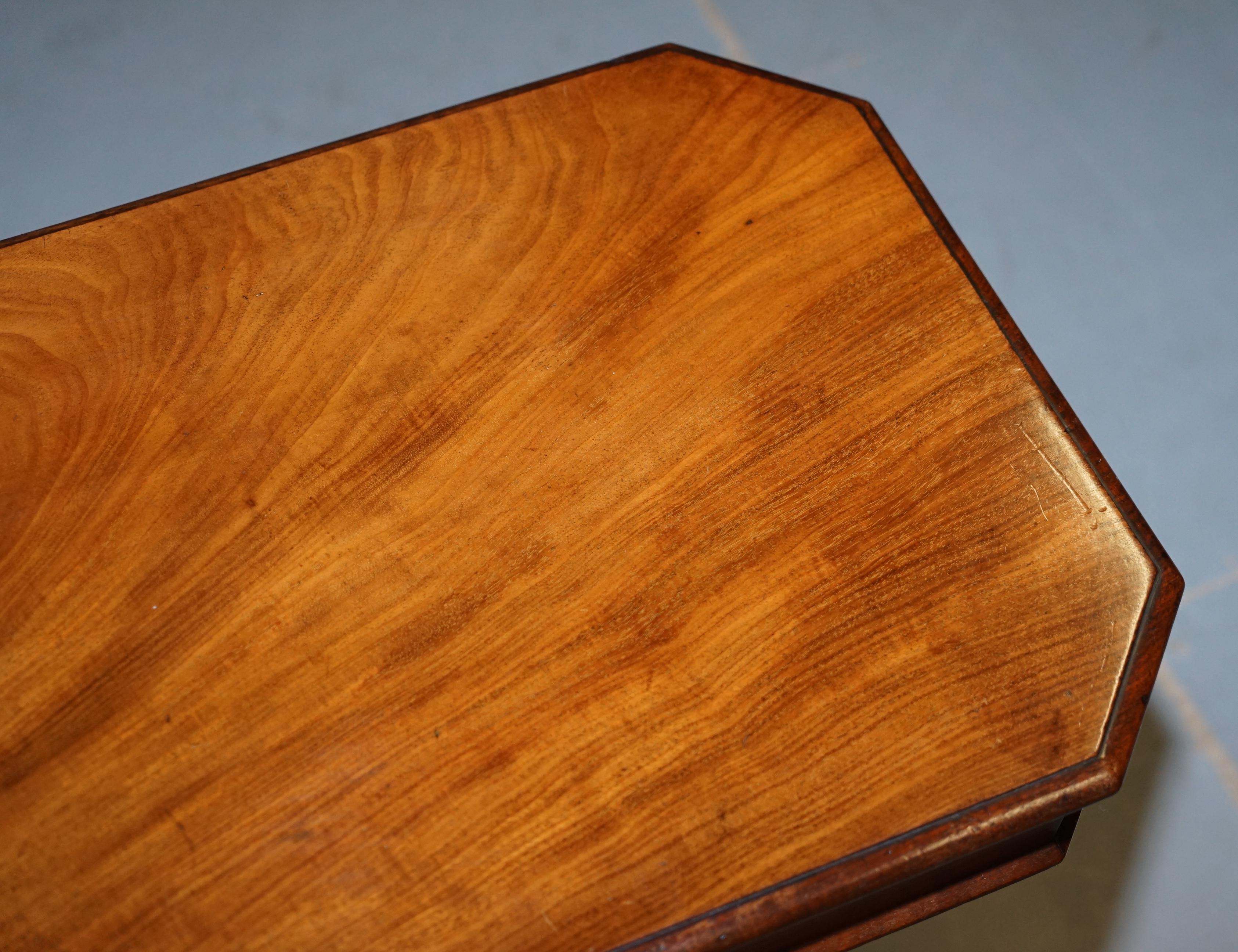 Mid-19th Century Sublime Antique William IV circa 1830 Flamed Hardwood Single Drawer Side Table For Sale