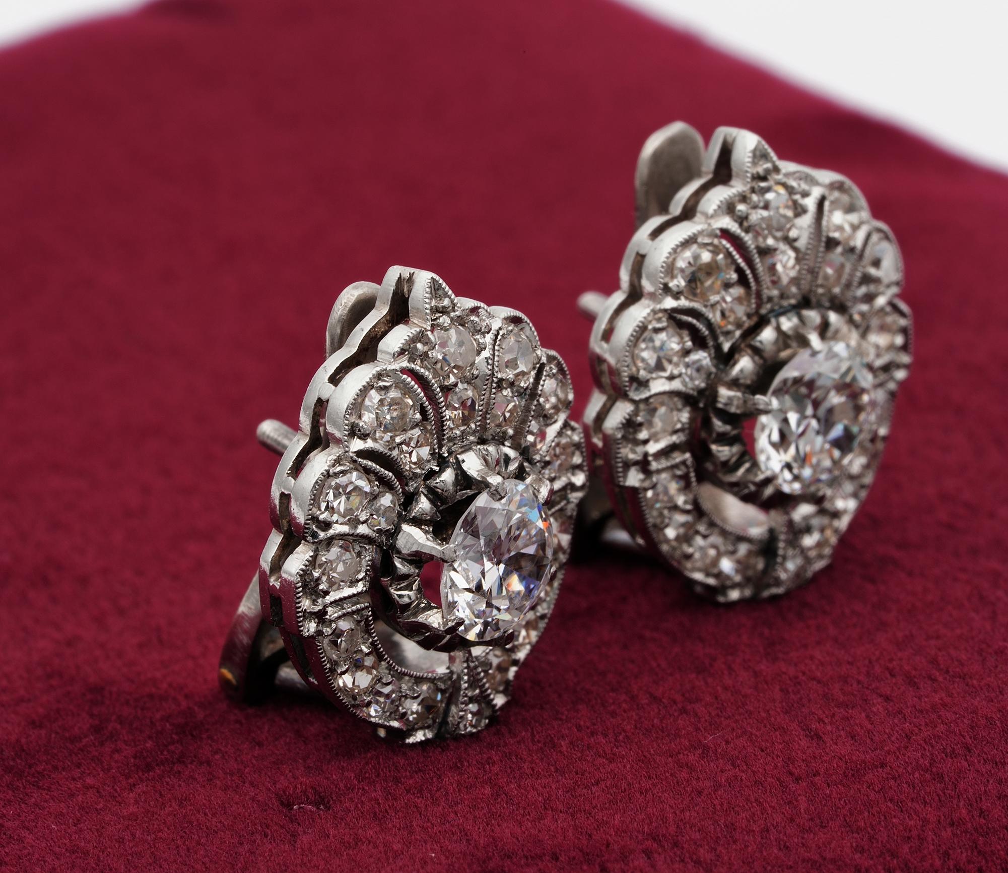 Sublime Art Deco 1.70 Carat Diamond TCW Clip-On Platinum Earrings In Good Condition In Napoli, IT