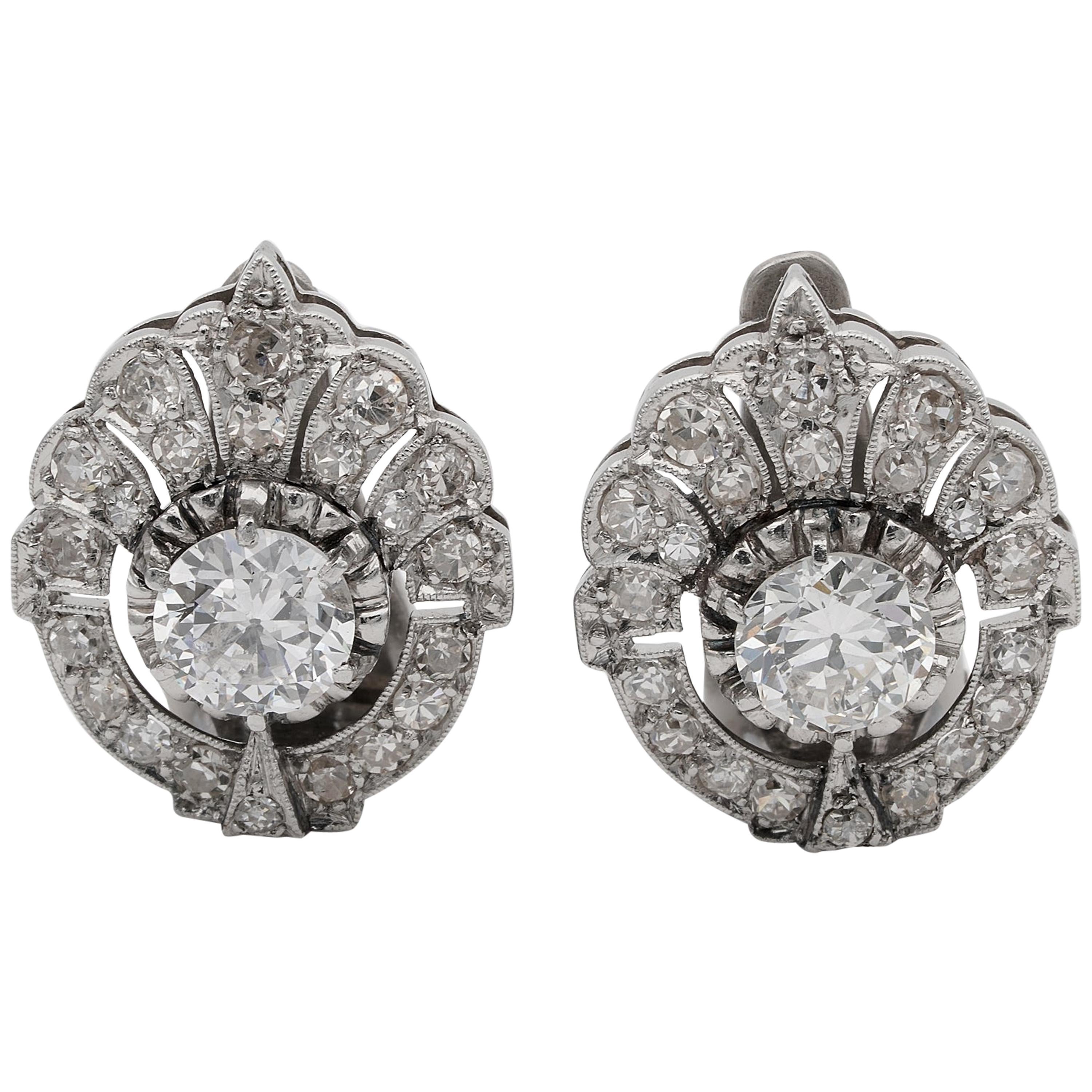 Sublime Art Deco 1.70 Carat Diamond TCW Clip-On Platinum Earrings