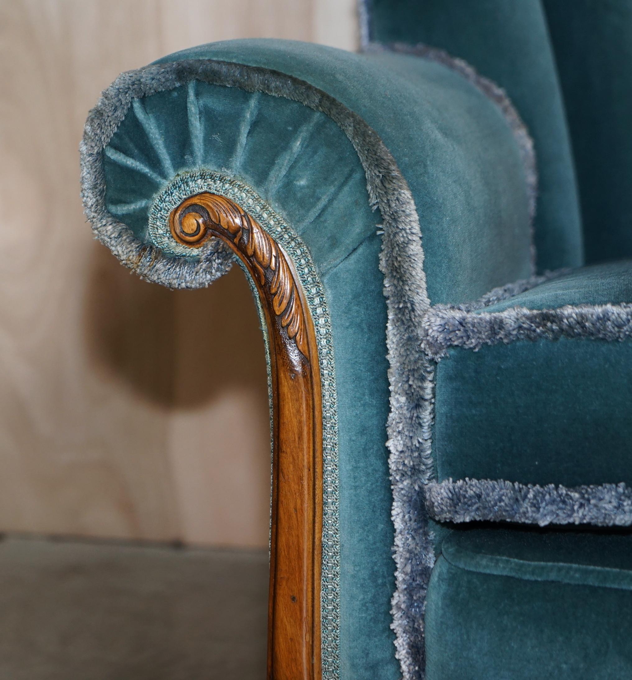 Sublime canapé Art Déco en ronce de noyer et paire de fauteuils en tissu de velours bleu en vente 10