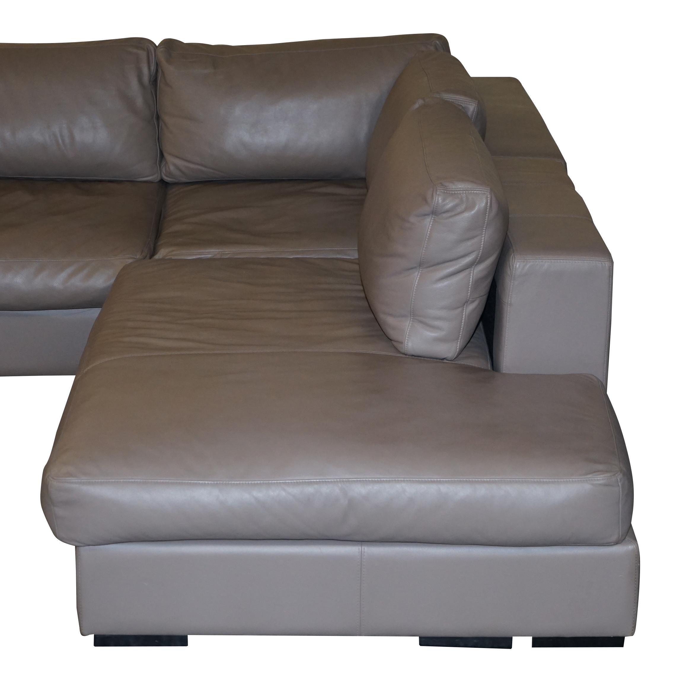 Noué à la main Sublime Bo Concepts Cenova Canapé d'angle en cuir gris sièges 5 à 6 places en vente