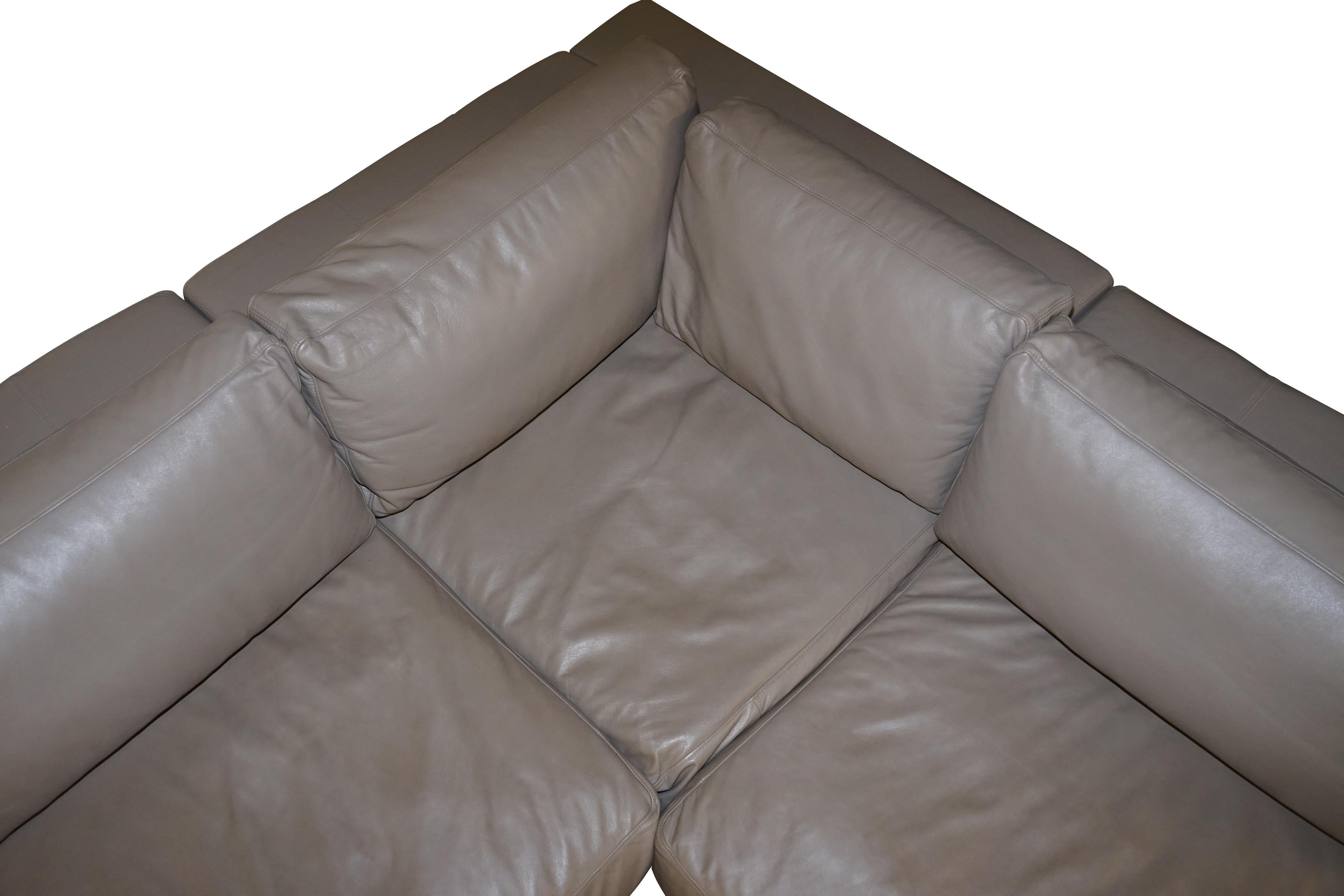 20th Century Sublime Bo Concepts Cenova Grey Leather Corner Sofa Chaise Seats 5-6 For Sale