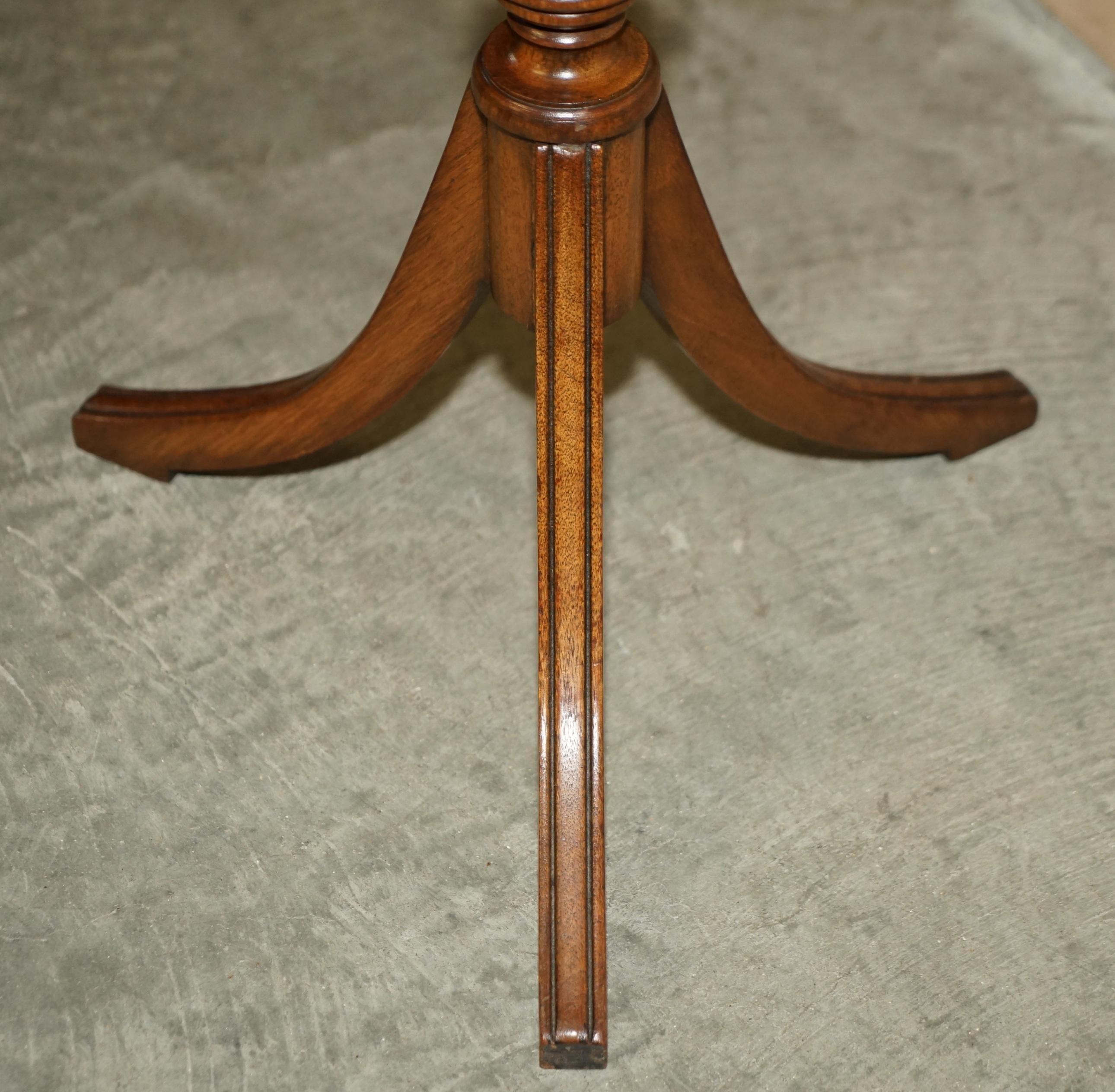 Sublime Burr Yew Wood Side End Lamp Table with Hand Carved Gallery Rail For Sale 2
