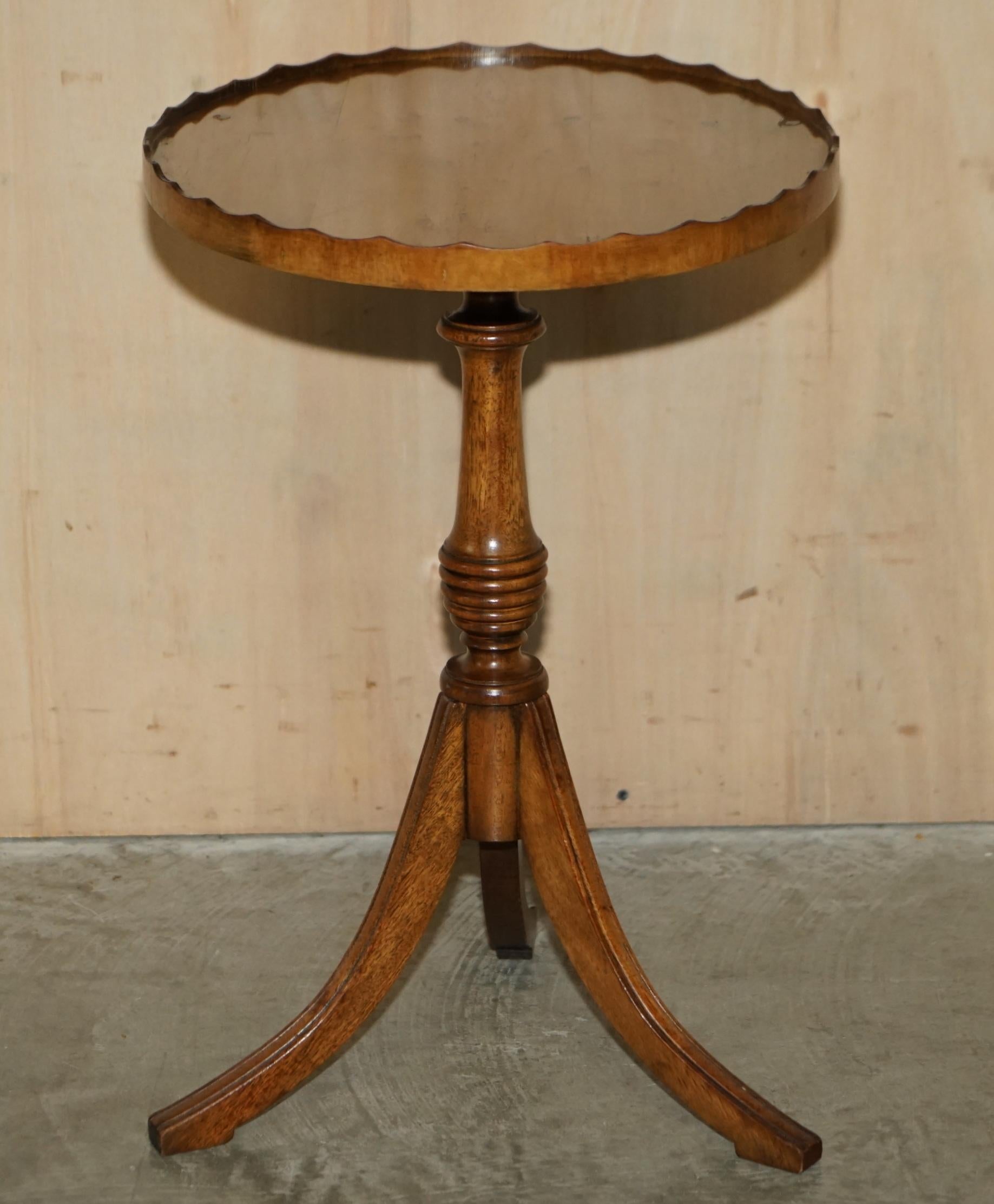 Sublime Burr Yew Wood Side End Lamp Table with Hand Carved Gallery Rail For Sale 8