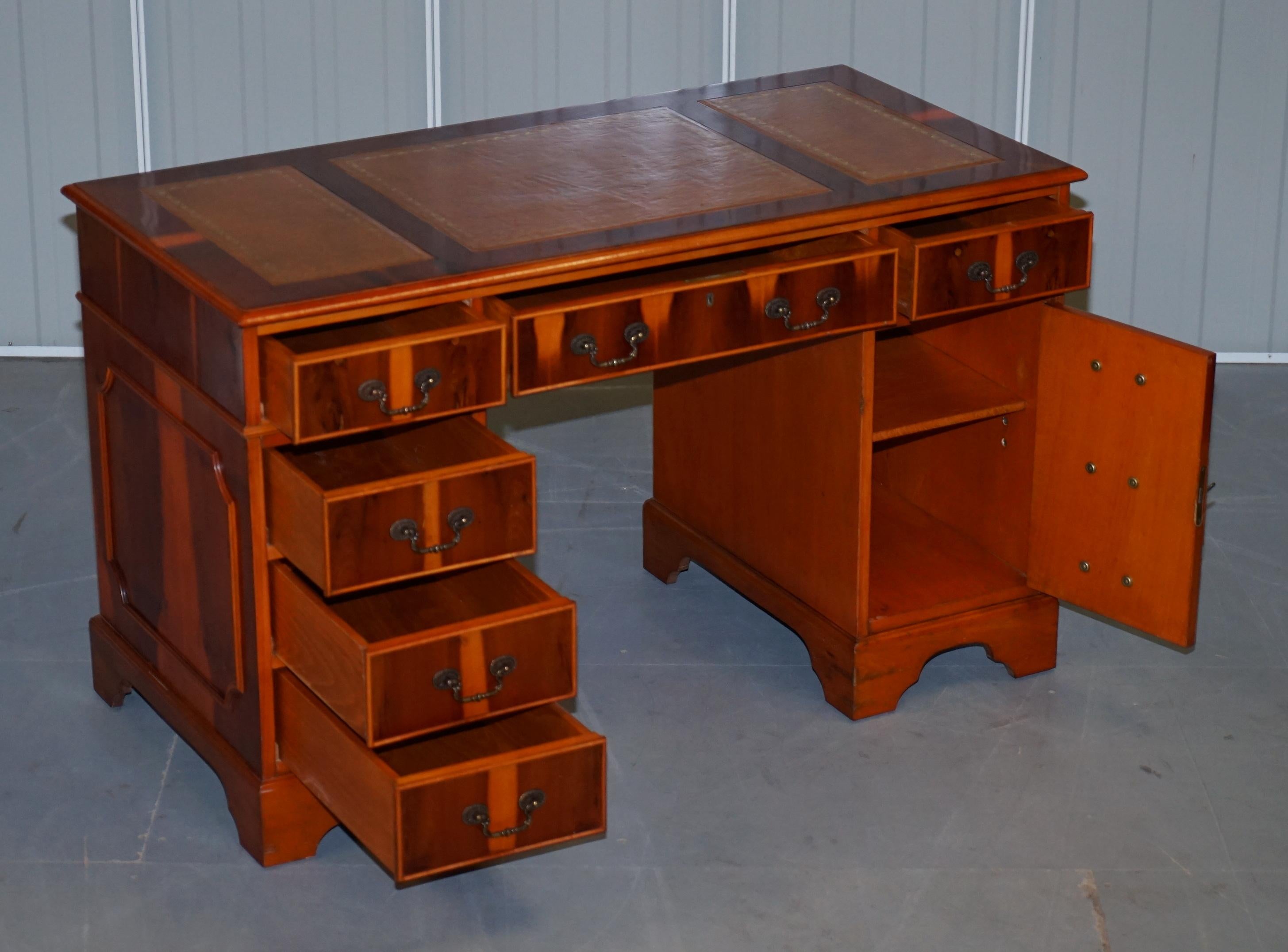 Sublime Burr Yew Wood Twin Pedestal Partner Desk Split Panelled Leather Top 8