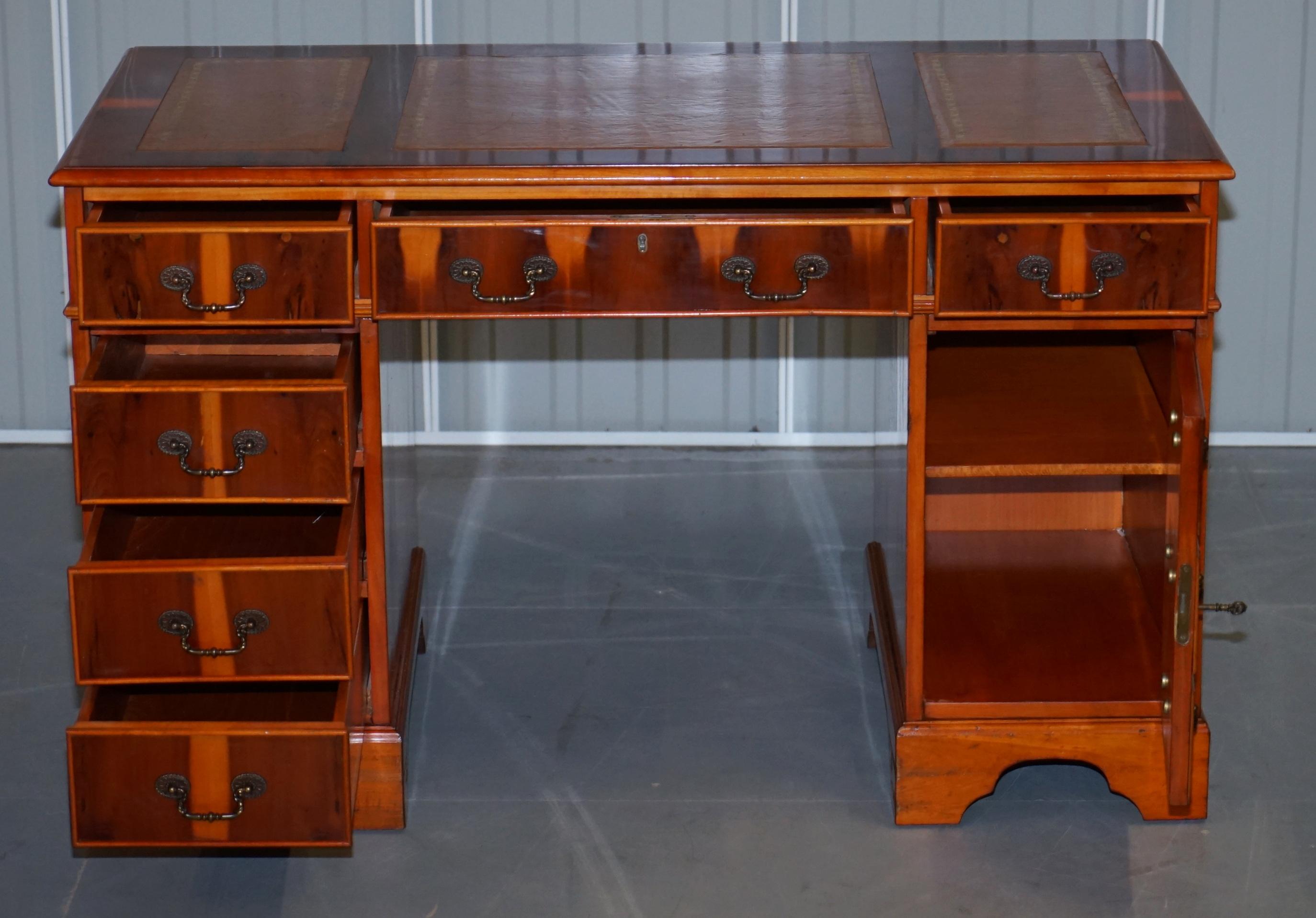 Sublime Burr Yew Wood Twin Pedestal Partner Desk Split Panelled Leather Top 9
