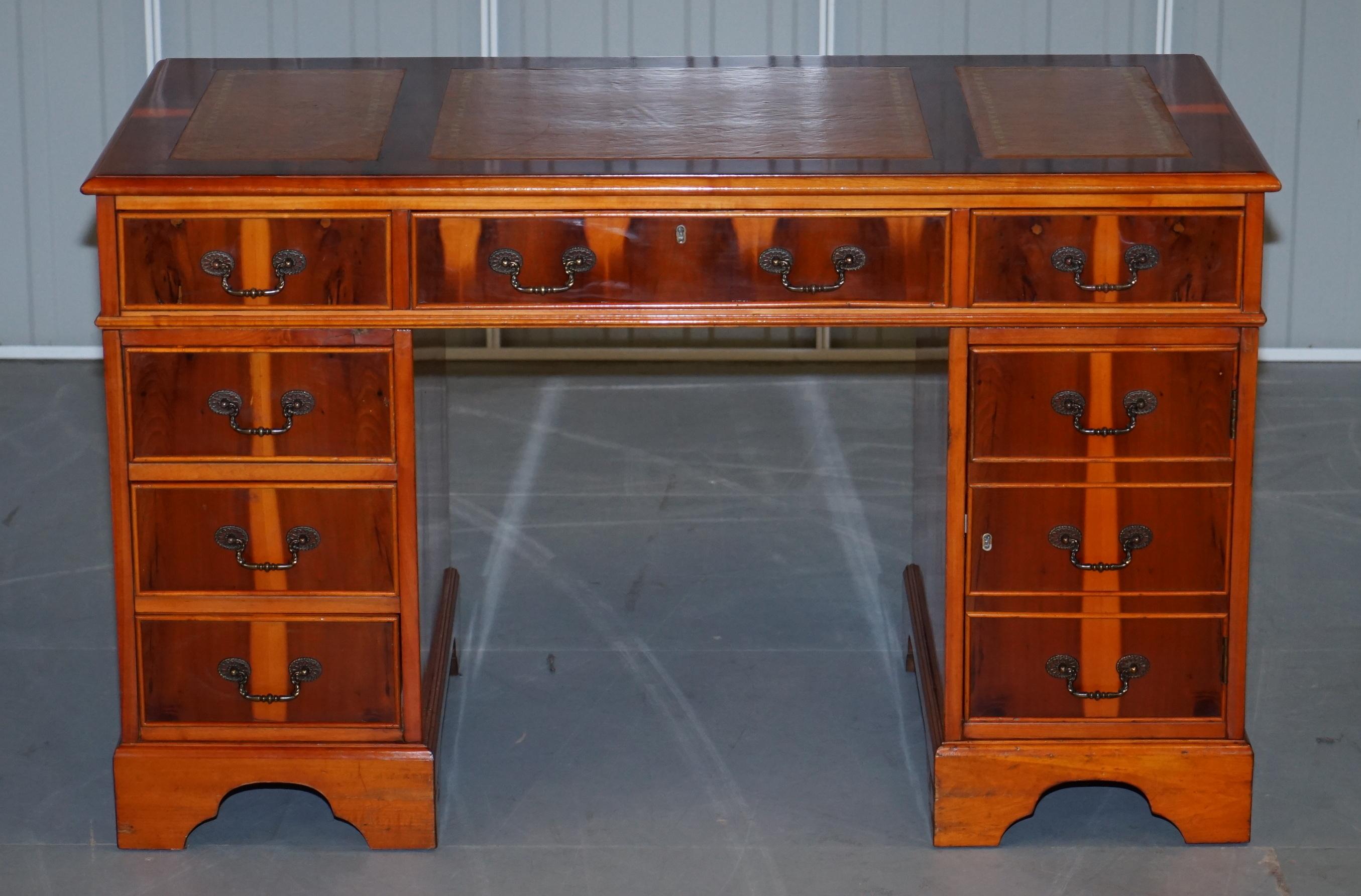 We are delighted to offer for sale this lovely vintage Flamed & Burr Yew wood twin pedestal partner desk with slip panelled leather writing surface

This is one of the most decorative types of these desks I’ve ever seen or had in stock, the timber