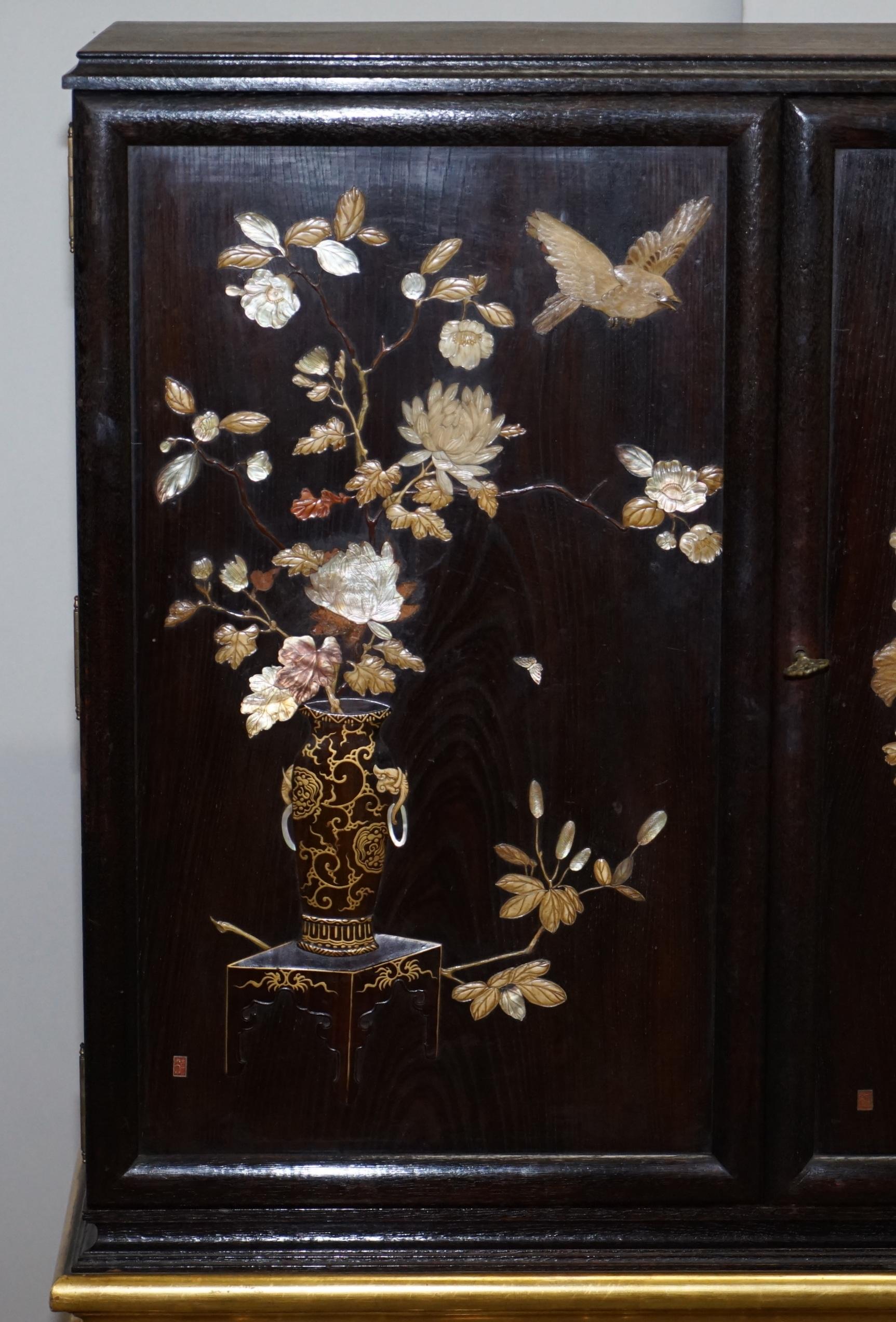 Hand-Crafted Sublime Chinese Chinoiserie Signed Drinks Cabinet with Gold Giltwood Carved Base