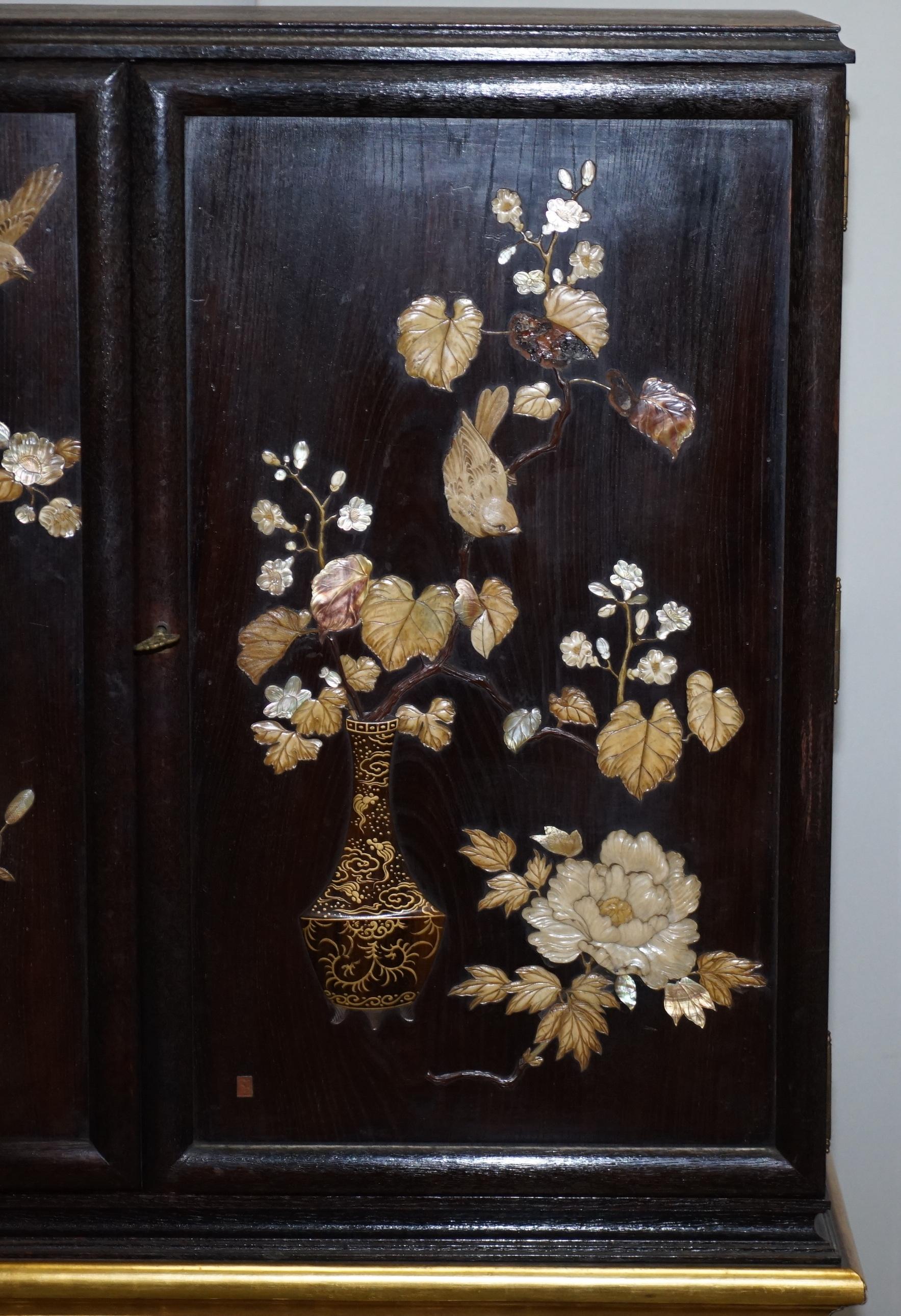 Hardwood Sublime Chinese Chinoiserie Signed Drinks Cabinet with Gold Giltwood Carved Base