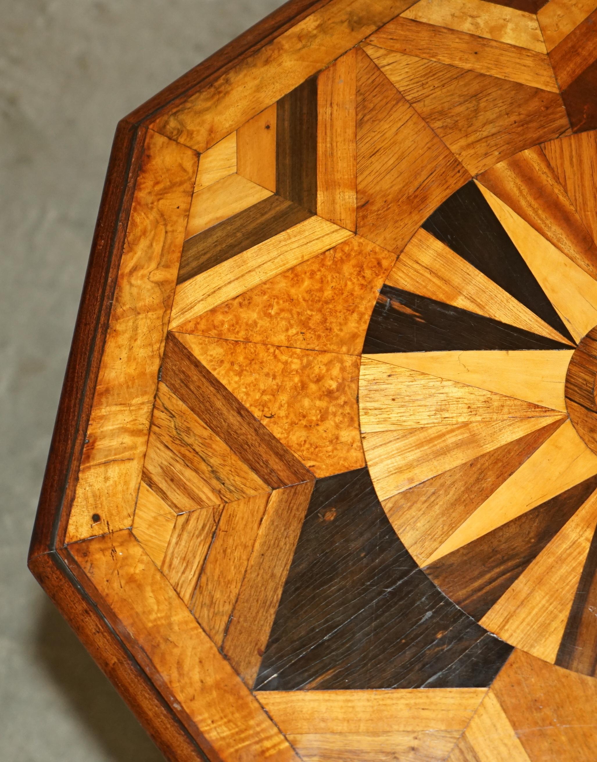 SUBLIME CIR 1800 ANTIQUE SPECIMEN WOOD OCCASIONAL TILT TOP TABLE BURR WALNUT OAK In condizioni buone in vendita a West Sussex, Pulborough