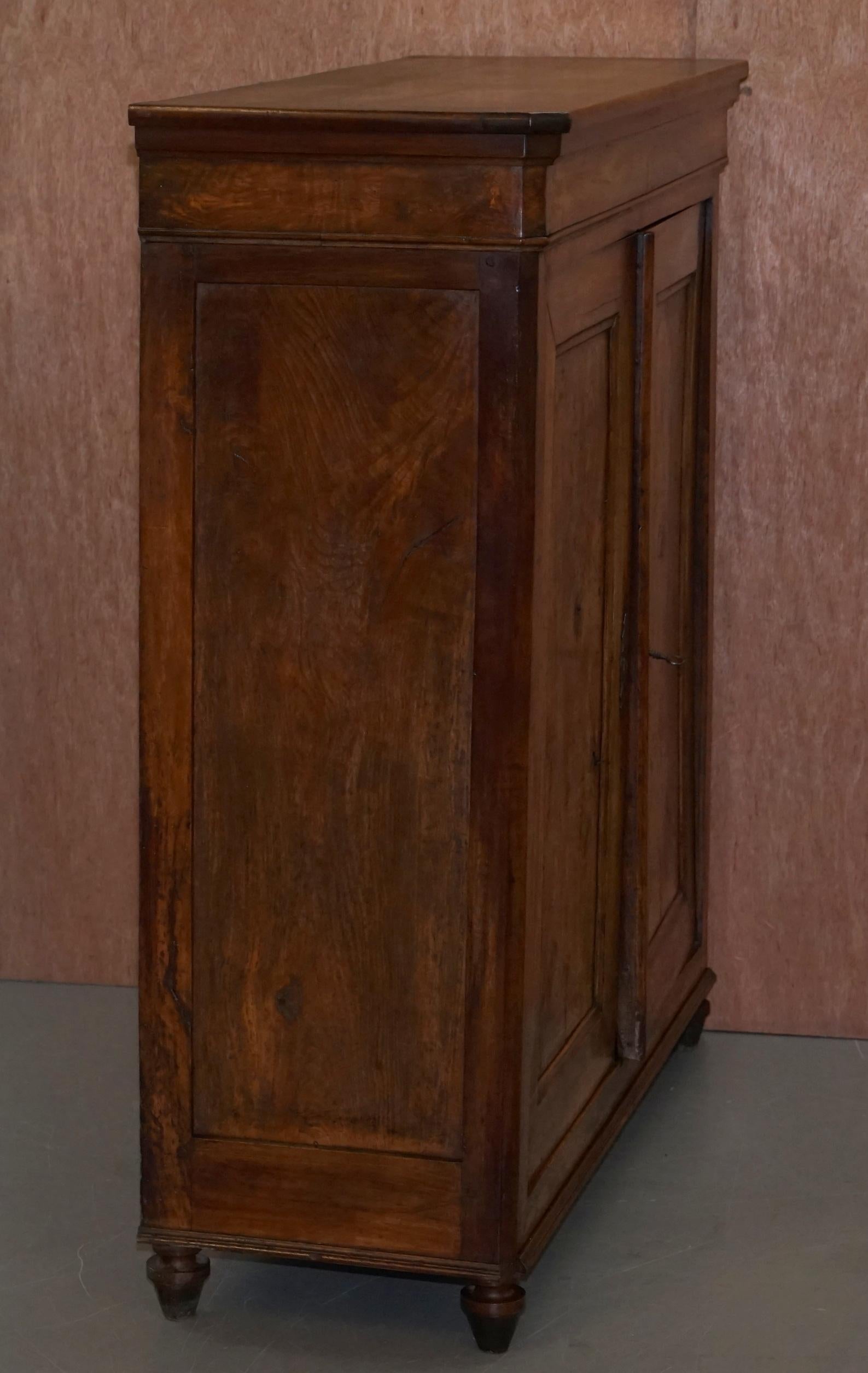 Französisches antikes Obstholz-Kabinett für Küche oder Esszimmer, um 1820 im Angebot 6