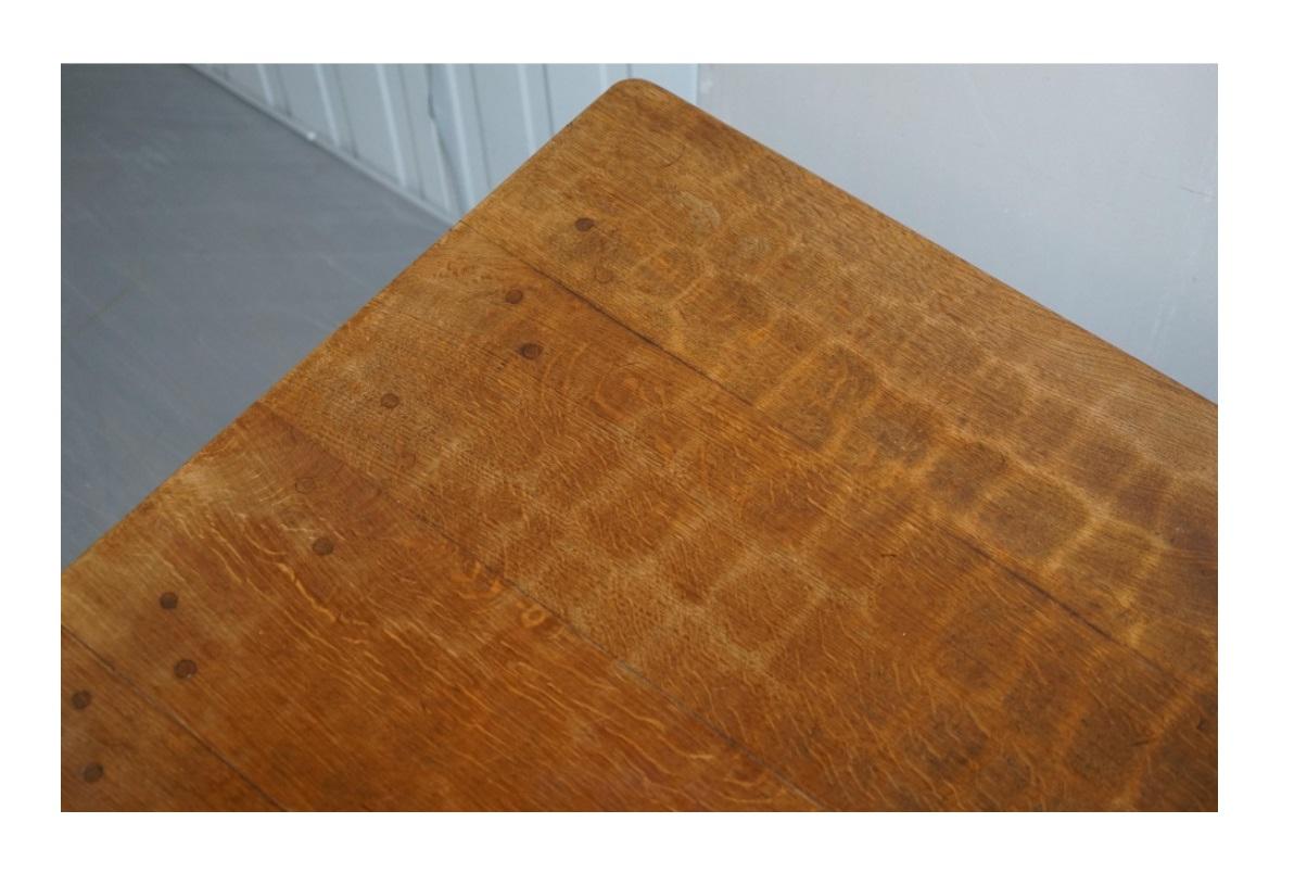 Oak Sublime circa 1950s Robert Mouseman Thompson 6 Person Dining Table Must See For Sale