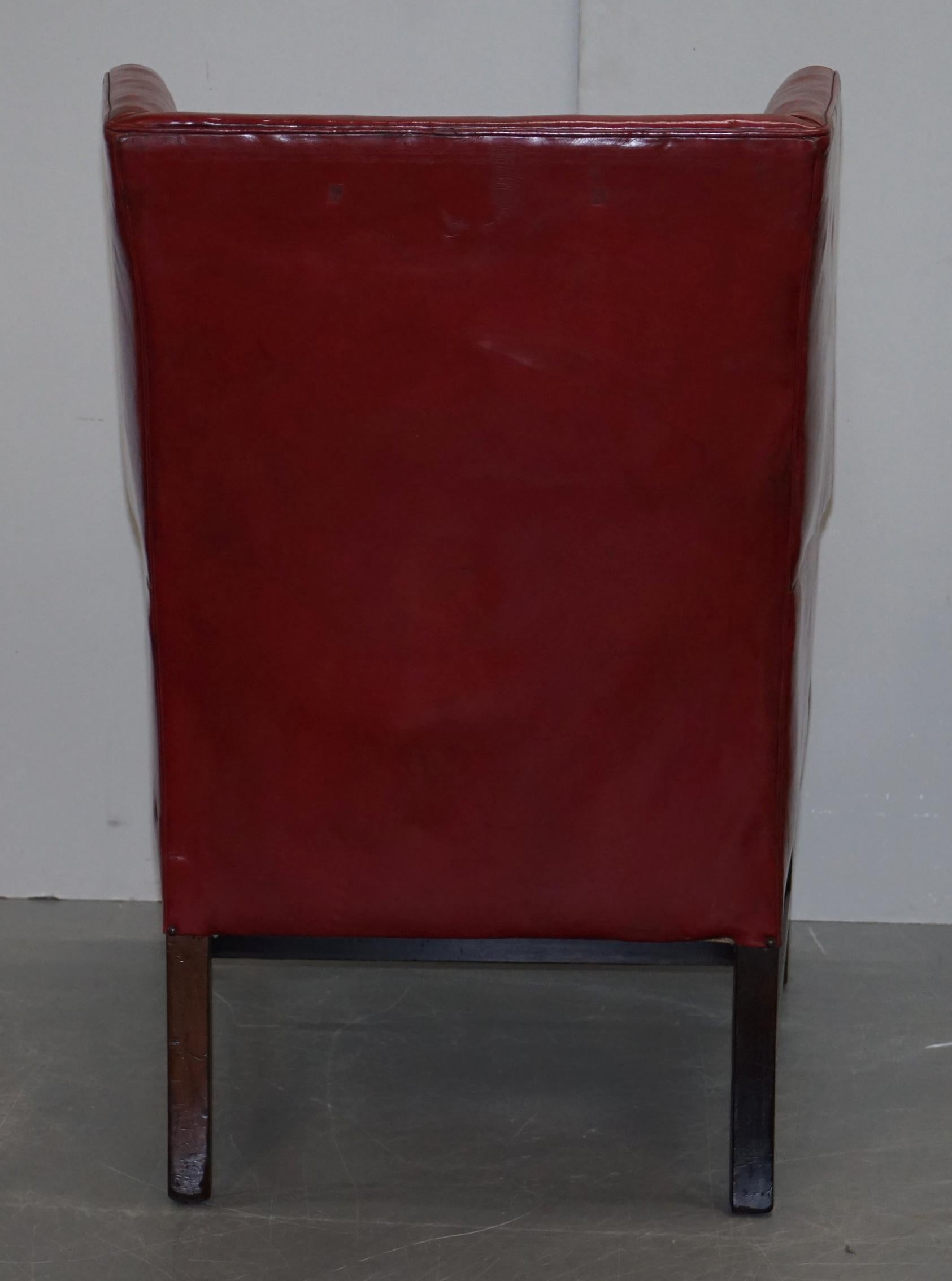 Sublime Early Georgian circa 1780 Porters Wingback Armchair Postbox Red Leather For Sale 6
