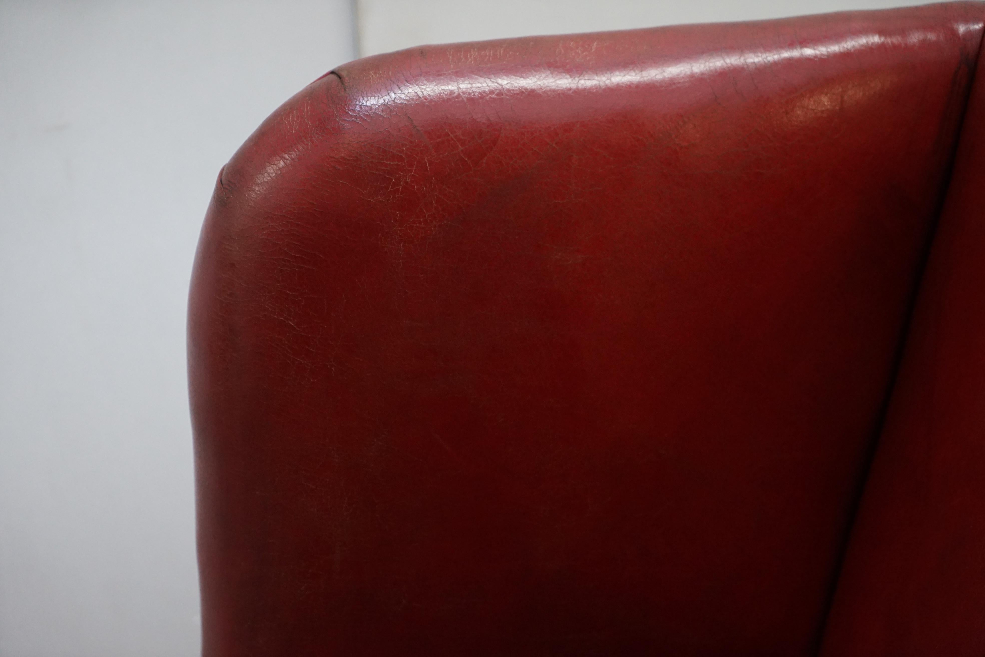 Sublime Early Georgian circa 1780 Porters Wingback Armchair Postbox Red Leather For Sale 10
