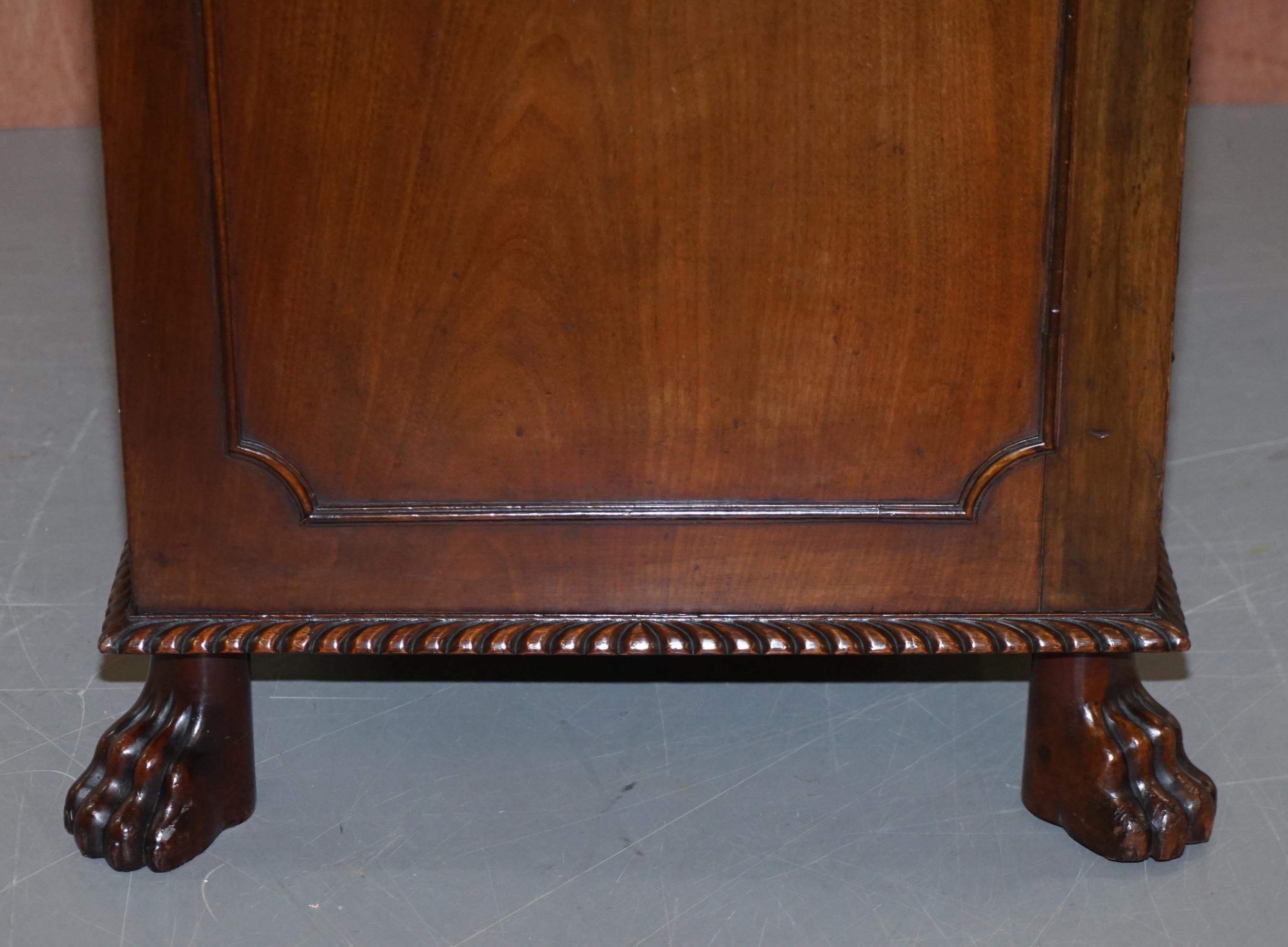 Sublime Hand Carved from Top to Bottom Antique Victorian 1850 Knee Hole Desk For Sale 7
