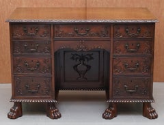Sublime bureau sculpté à la main de haut en bas Antique Victorien 1850 Knee Hole Desk