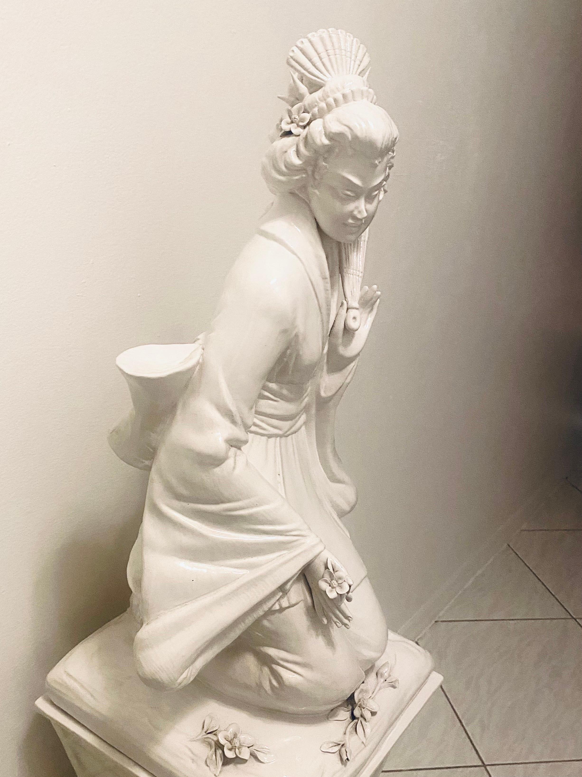 Sublime Italian Mid-Century Pearlized Ceramic Geisha Figurine on Pedestal 3
