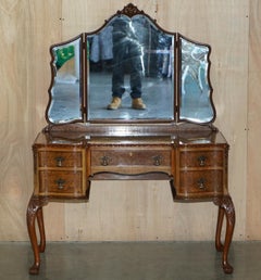 SUBLIME MAPLE & CO BURR WALNUT HAND CARVED DRESSING TABLE PART OF SUiTE