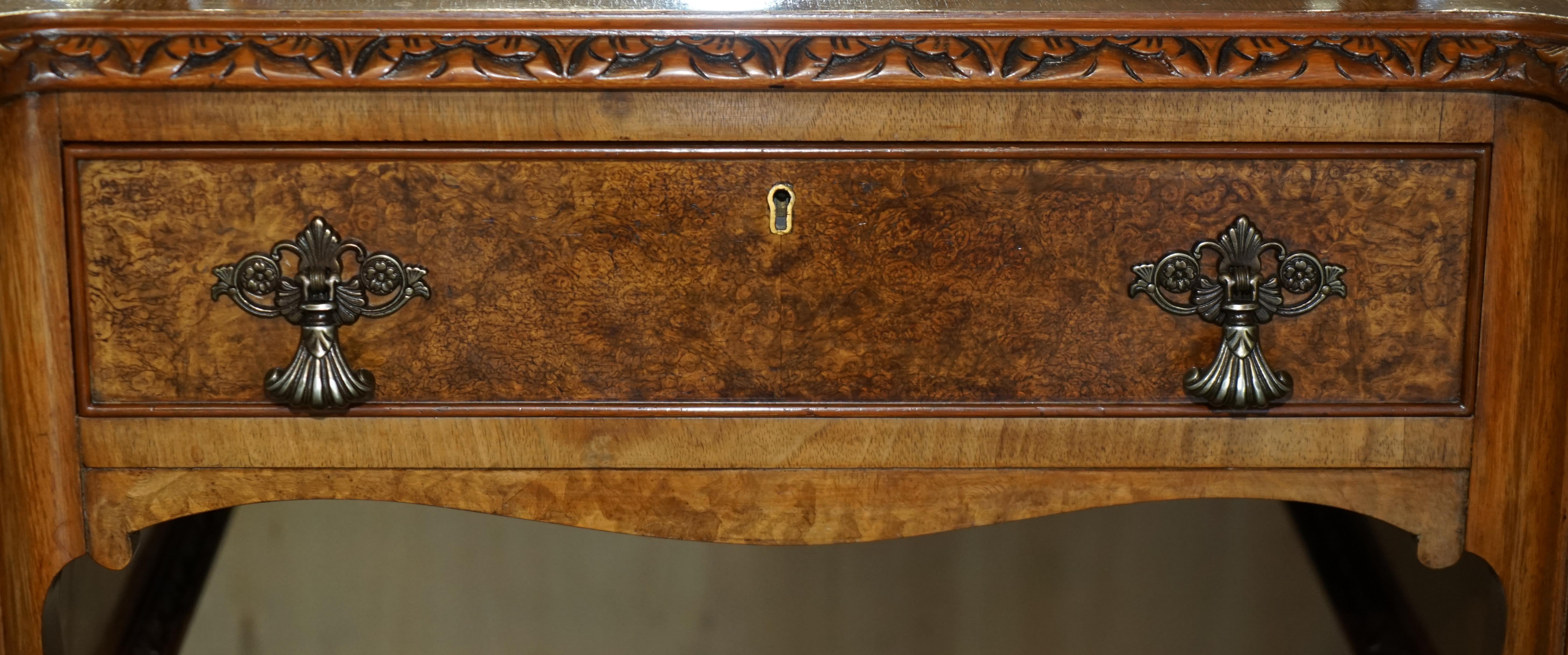 Sublime Maple & Co Burr Walnut Hand Carved Dressing Table Part of Suite For Sale 2