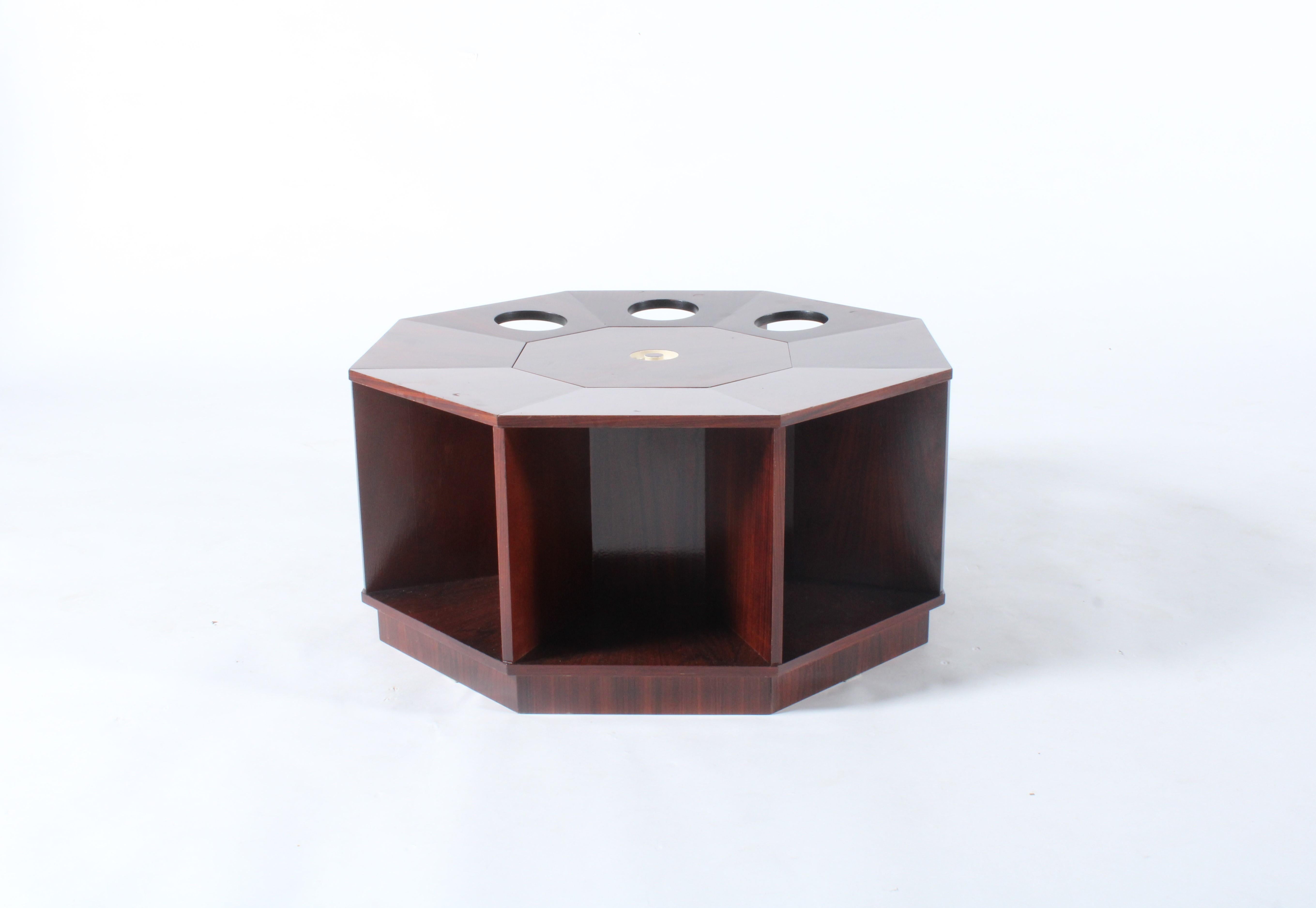 Sublime Mid Century Italian Octagonal Coffee / Cocktail Table *Free Delivery For Sale 7