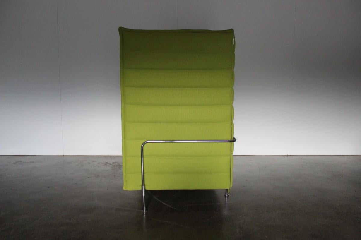 Sublime Mint Vitra “Alcove” 2-Seat Highback Sofa in Lime Green “Credo” Fabric  In Good Condition For Sale In Barrowford, GB