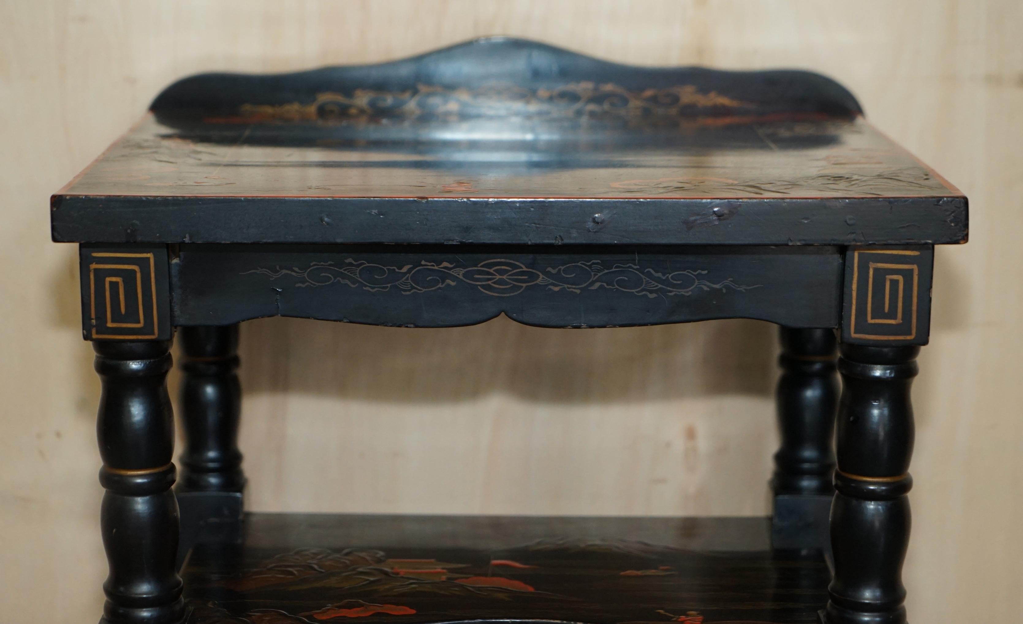Chinese SUBLIME NEST OF 2 CIRCA 1880 CHiNESE CHINOISERIE LACQURERED TABLES HAND PAINTED For Sale