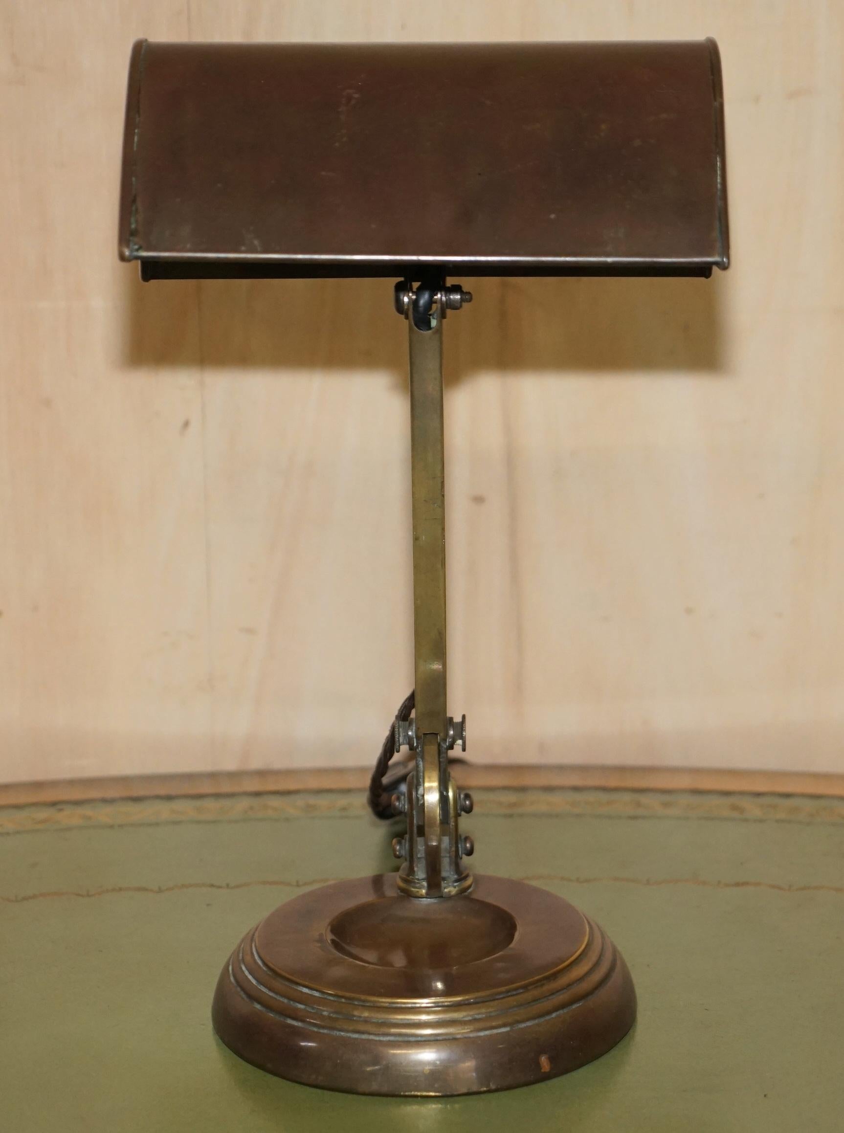 English Sublime Original 1920's Bronze Brass & Copper Articulated Bankers Table Lamp For Sale