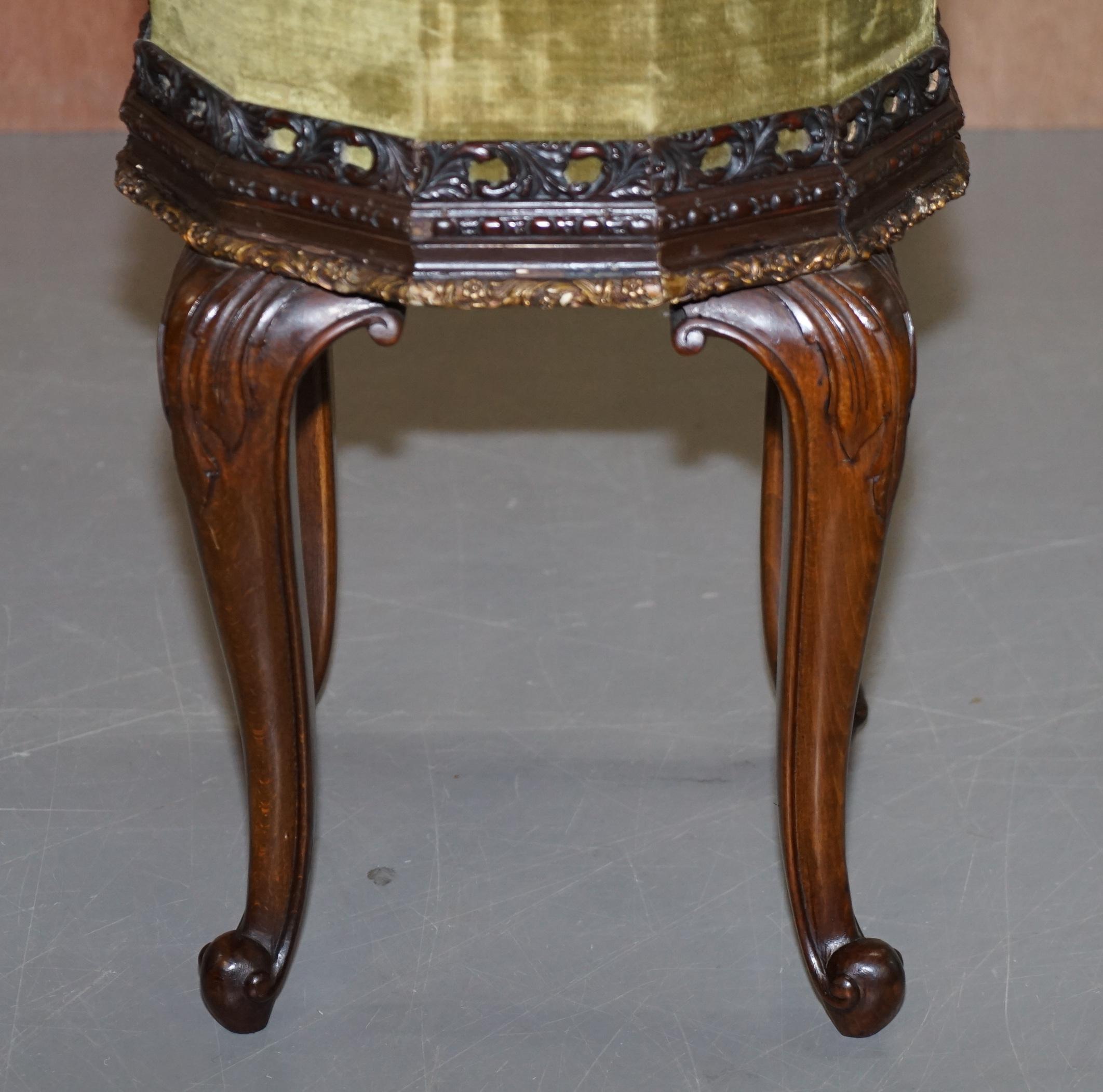 Mid-19th Century Sublime Pair of Antique circa 1860 Hardwood Carved Side Lamp Tables Velvet Tops For Sale