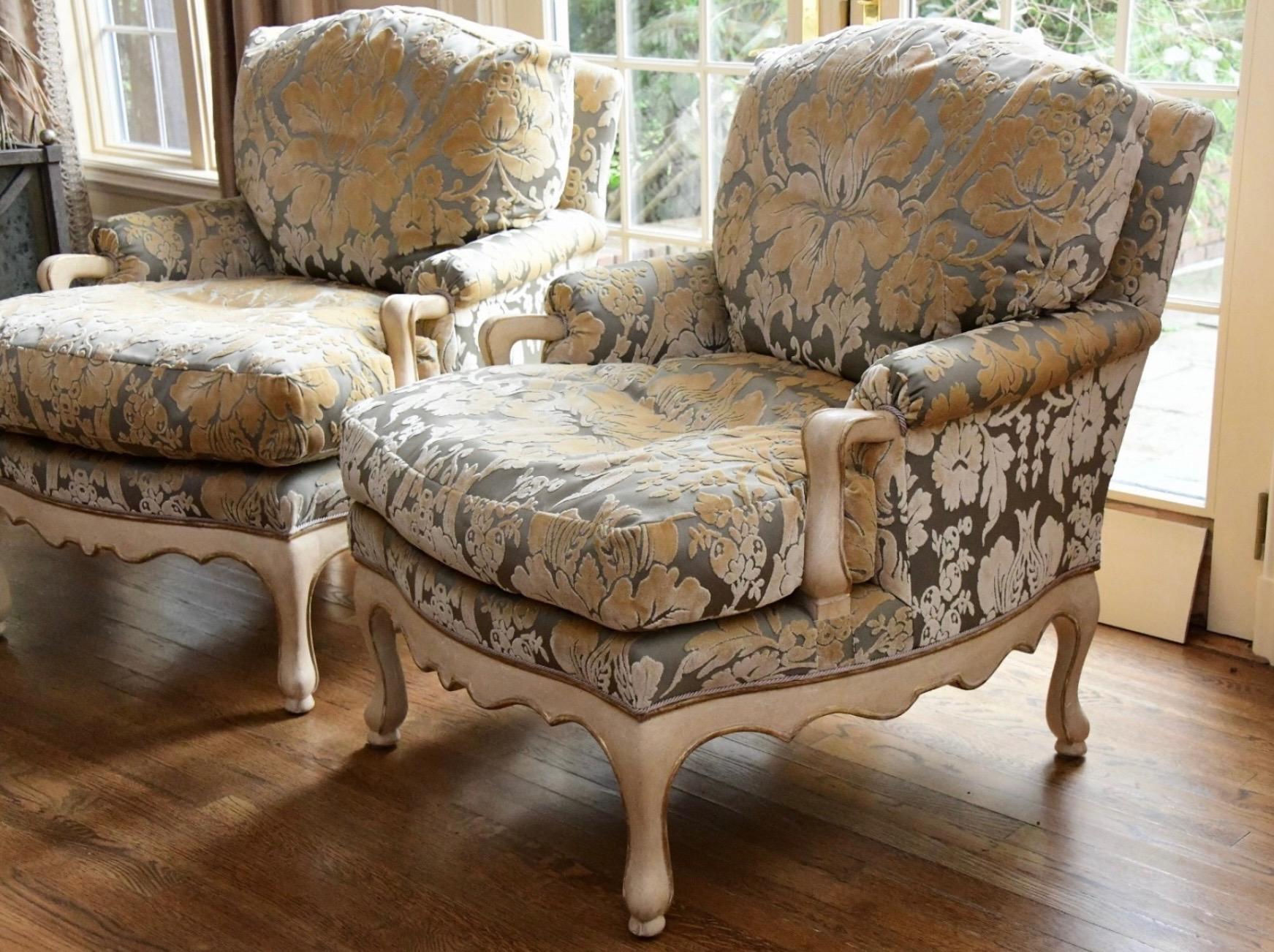 Sublime Pair of J Robert Scott French Country Bergere Club Chairs 3