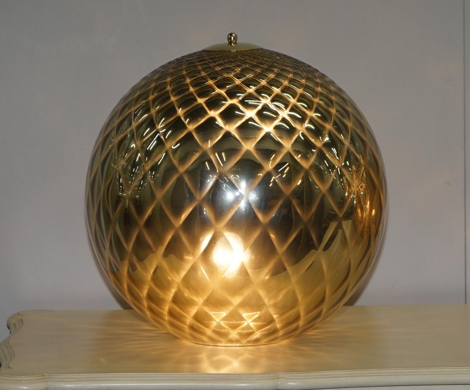 Hand-Crafted Sublime Pair of Original Murano Glass Diamond Patina Sphere Gold Tables Lamps For Sale
