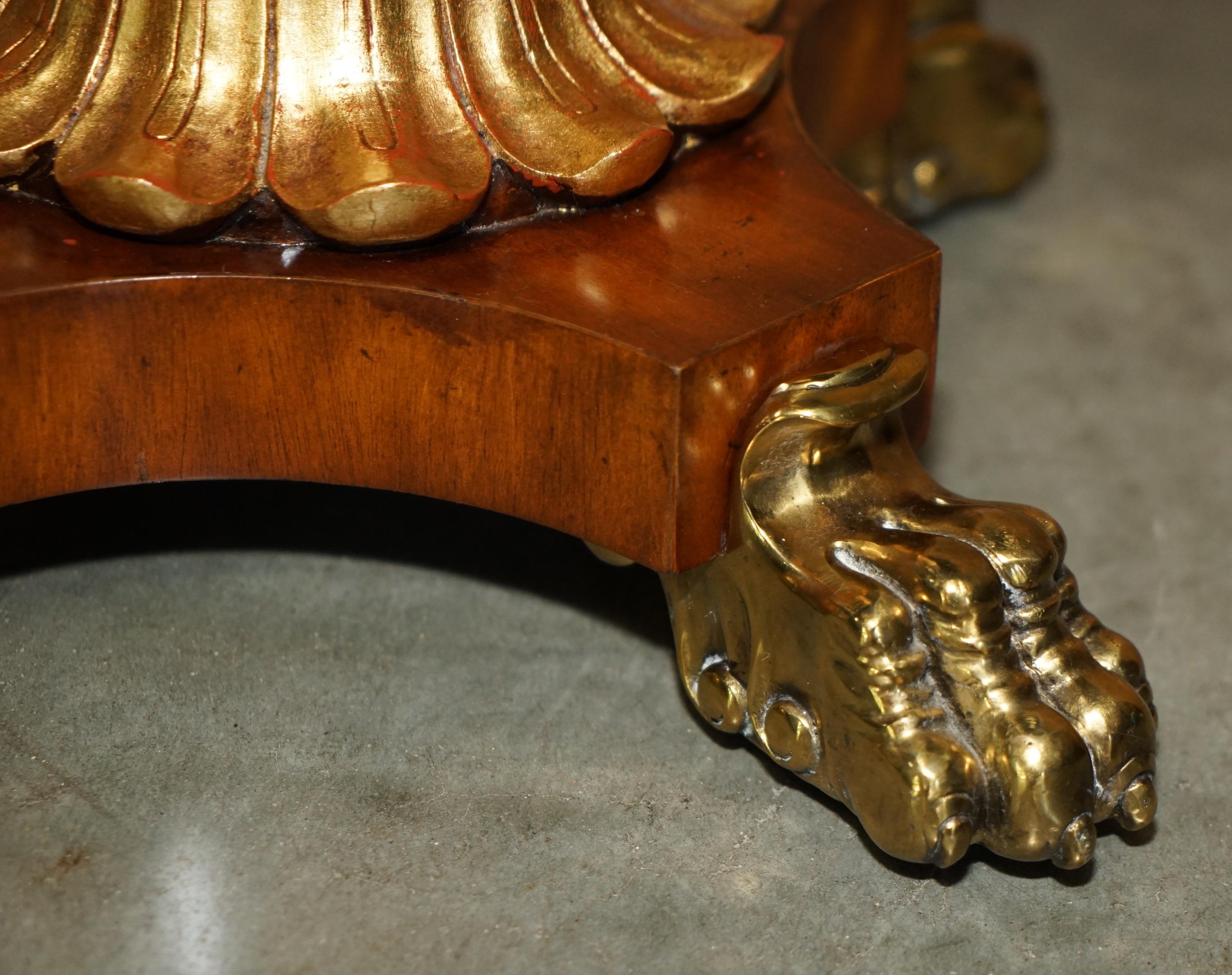 SUBLIME PAiR OF VINTAGE MARBLE TOPPED SIDE END TABLES SOLID BRASS LIONS PAW FEET For Sale 3