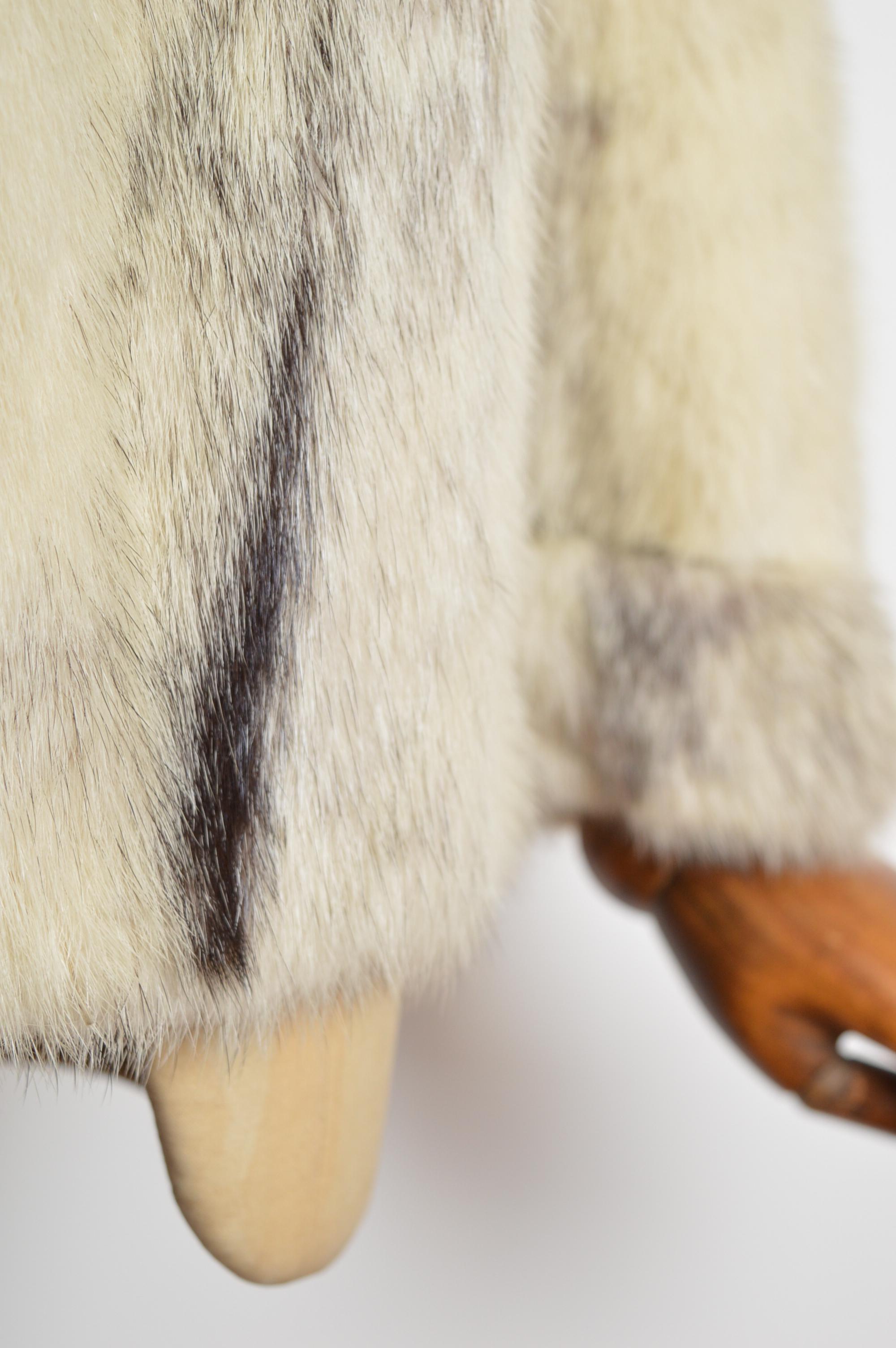 Sublime Parisian Vintage White & Black Cross Mink - Real Fur Coat in vendita 3