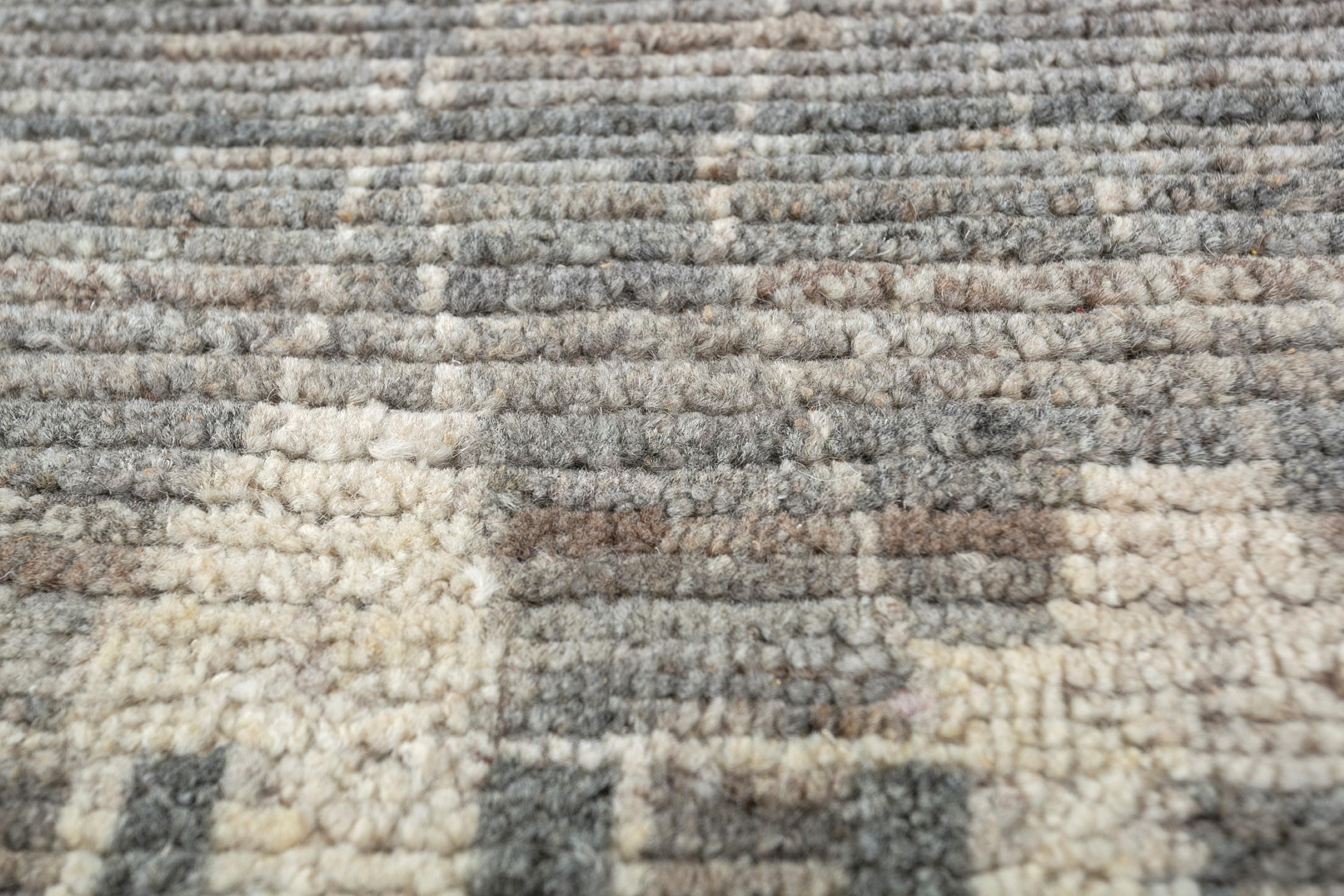 Handgeknüpfter Teppich in natürlichem Grau und natürlichem Weiß in Sublime Radiance 180x270 cm (Indisch) im Angebot