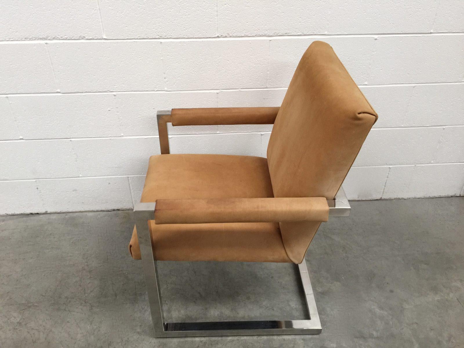 Sublime fauteuil carré Polo de Ralph Lauren en daim et chrome en vente 3