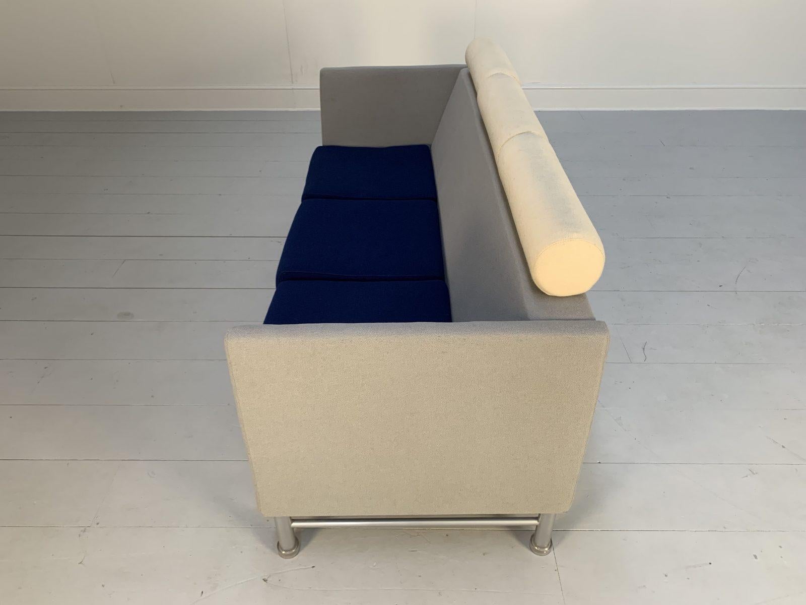 Sublime Rare Knoll “East Side” Sofa by Ettore Sottsass in Blue and Grey Wool 5