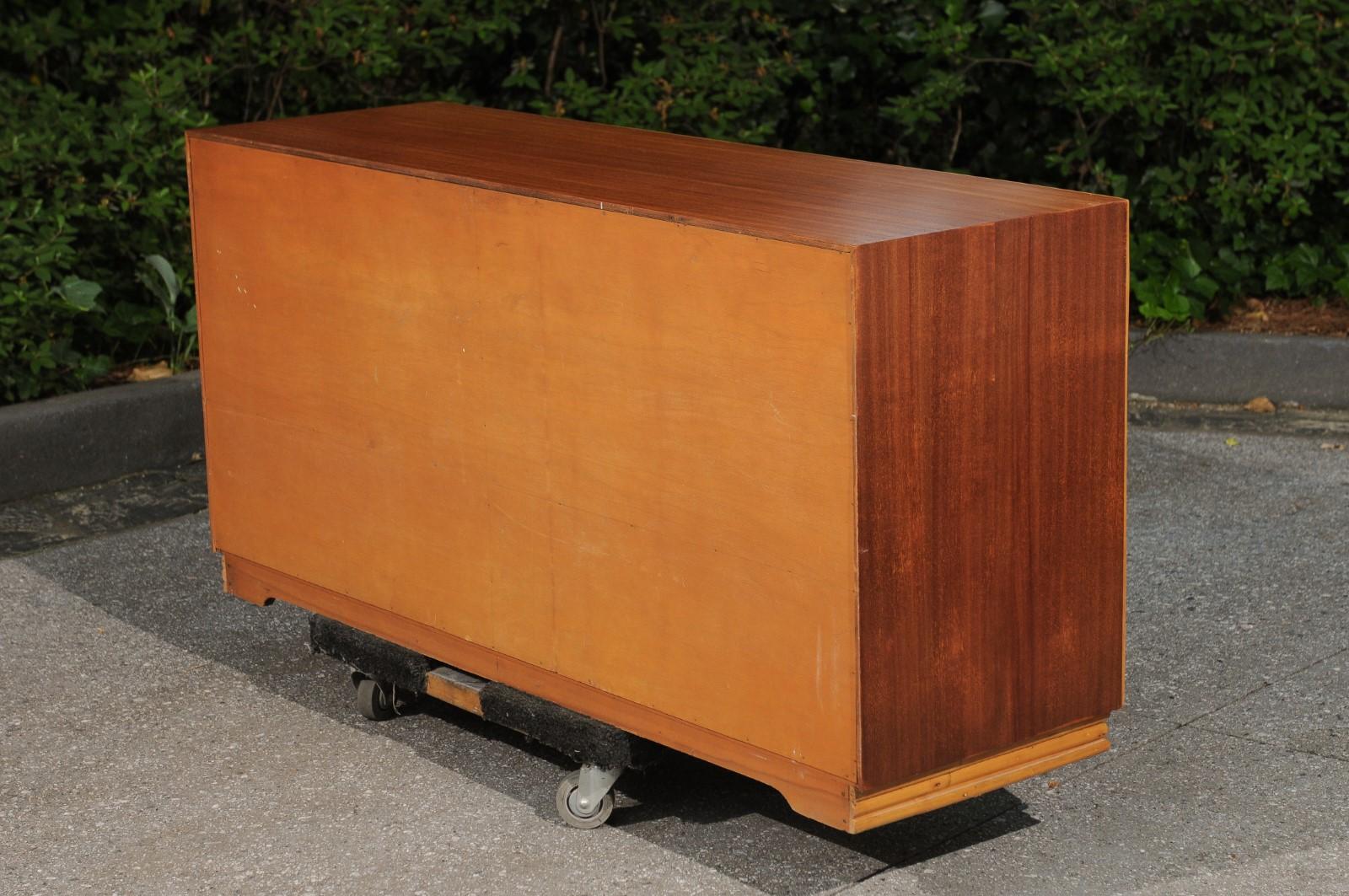 Sublime Restored Ribbon Mahogany and Rattan Chest by Ritts, circa 1950 For Sale 8