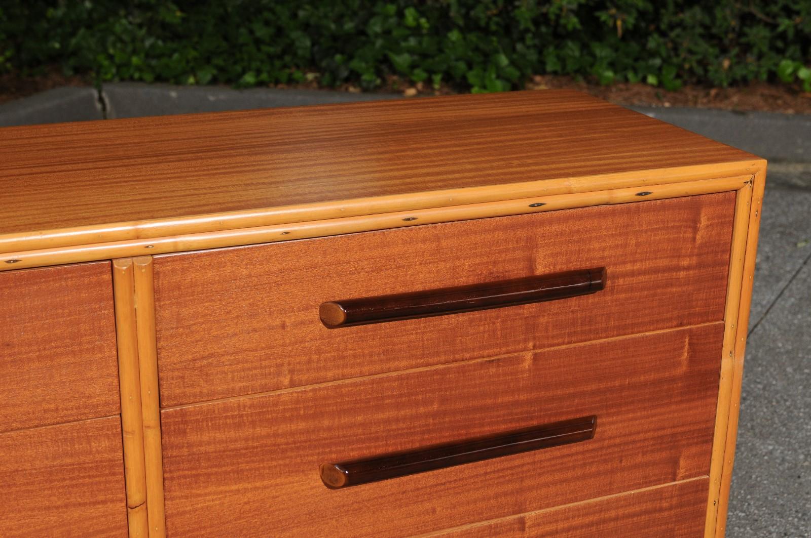 Sublime Restored Ribbon Mahogany and Rattan Chest by Ritts, circa 1950 For Sale 1