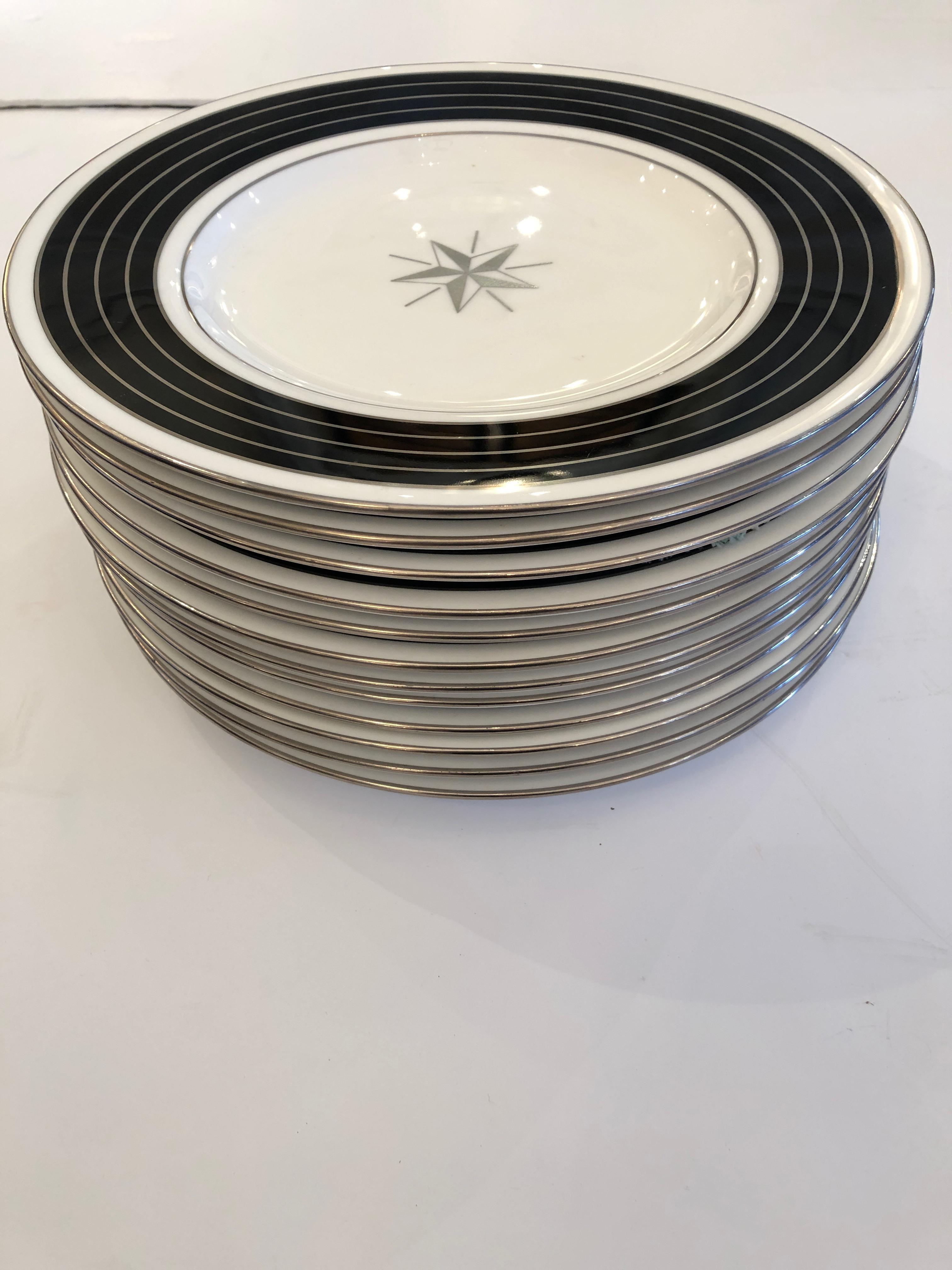 English Sublime Set of 12 Minton Dinner or Service Plates For Sale
