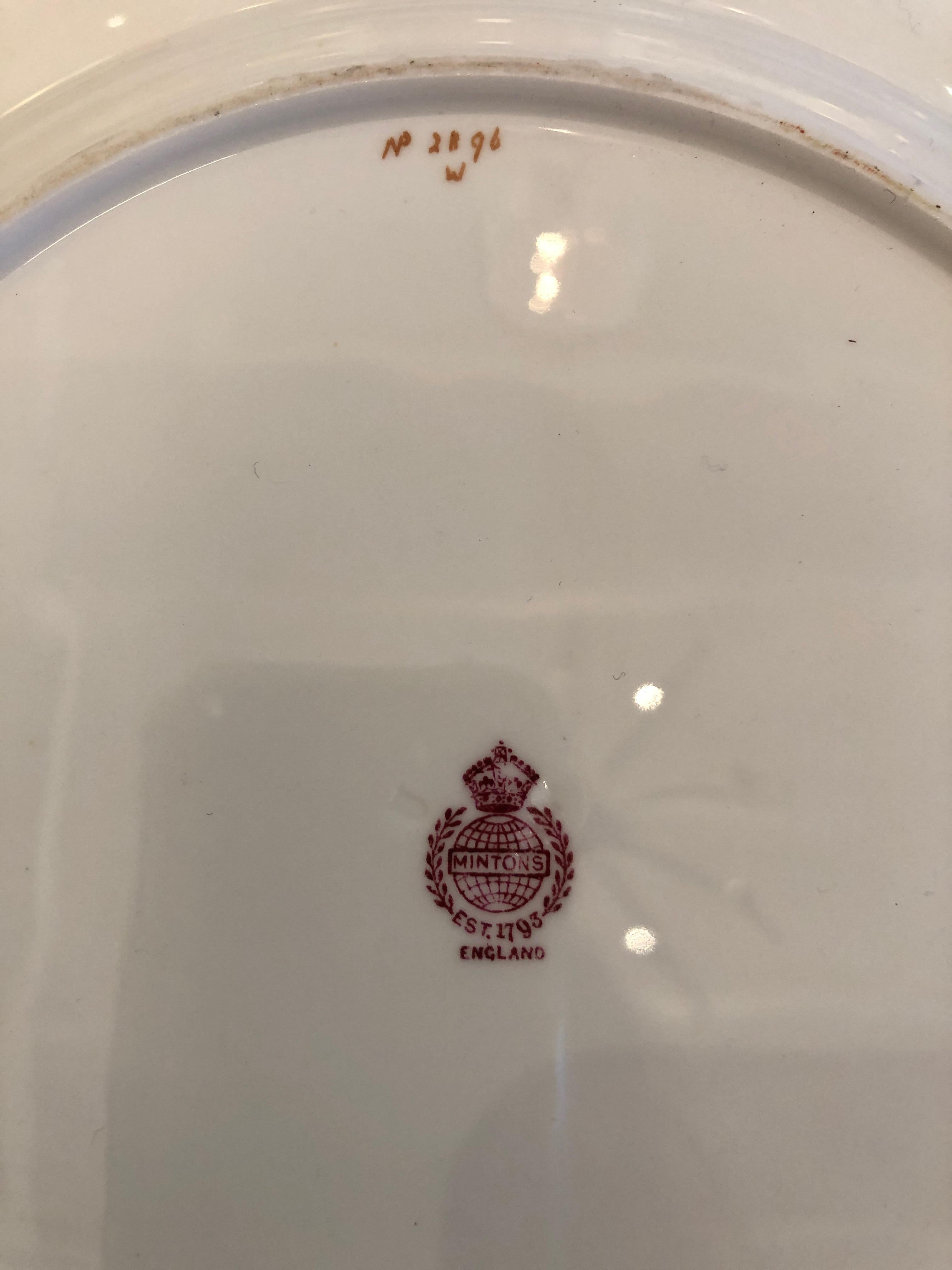 Sublime Set of 12 Minton Dinner or Service Plates For Sale 3