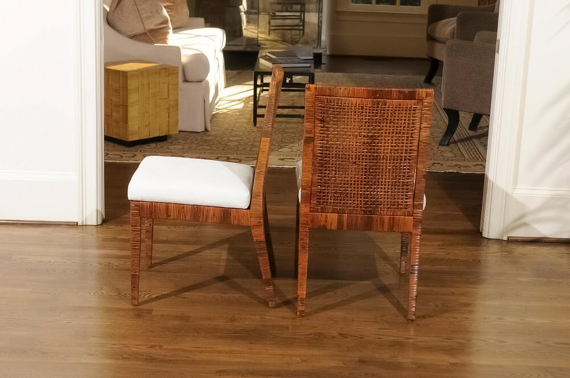 Sublime ensemble de 8 chaises de salle à manger en rotin caramel de Baldwin pour Bielecky Brothers en vente 1