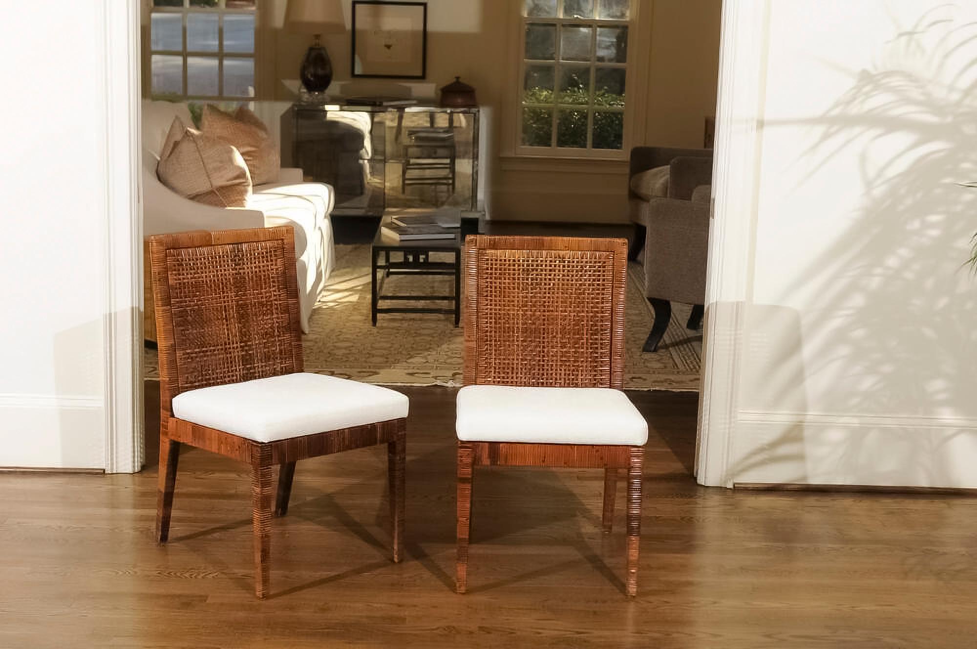 Organique Sublime ensemble de 8 chaises de salle à manger en rotin caramel de Baldwin pour Bielecky Brothers en vente