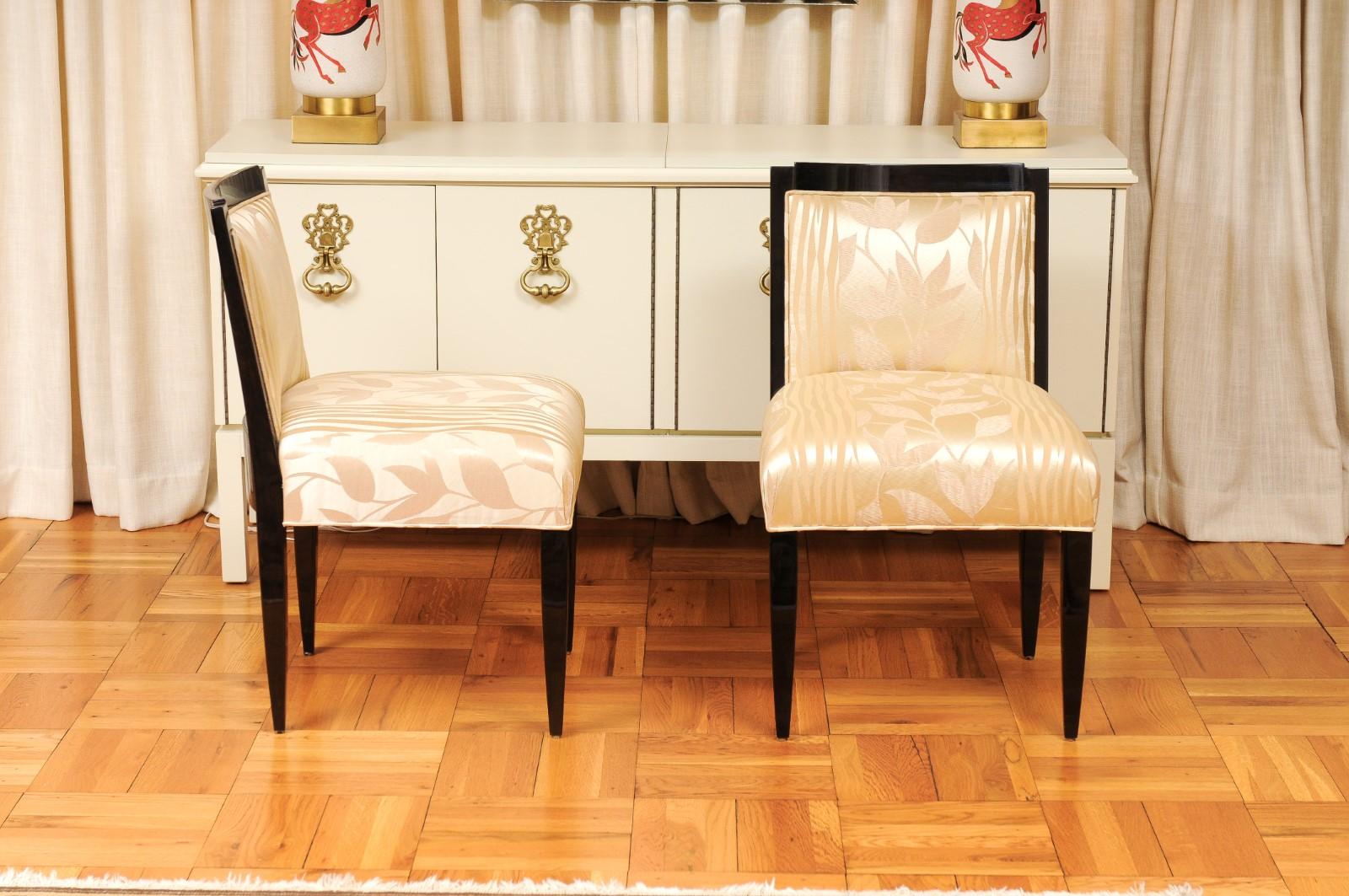 Mogano Sublime set di 8 sedie Deco Revival di Sally Sirkin Lewis per J. Robert Scott in vendita