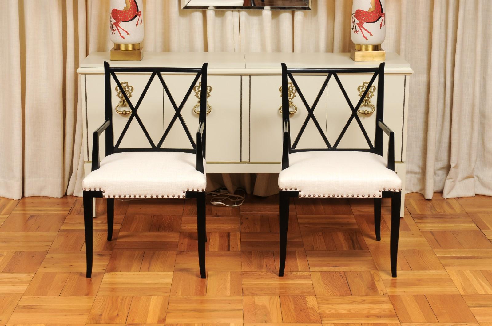 Sublime set di 8 sedie da pranzo con schienale a X ARM di Tommi Parzinger, circa 1950 in vendita 1
